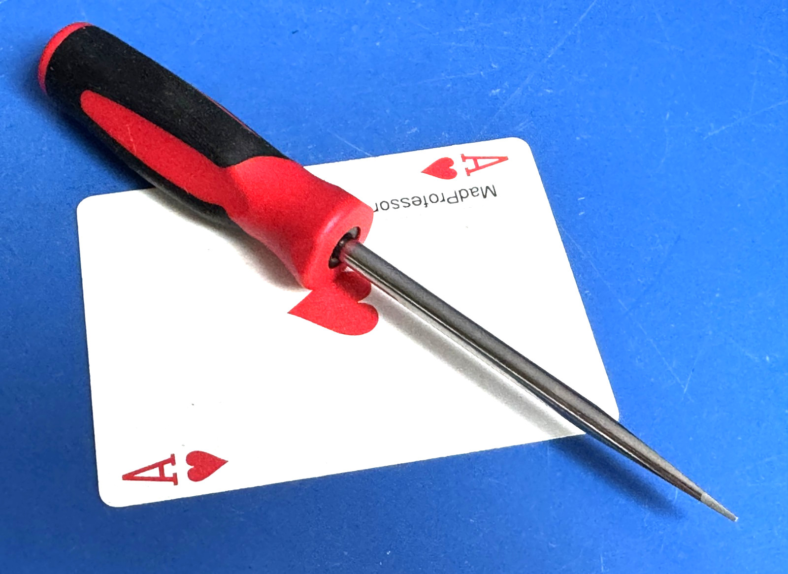Snap-on Instinct Red Soft Grip Mini-tip 3/16″ Flat Tip Screwdriver SGD306B NEW