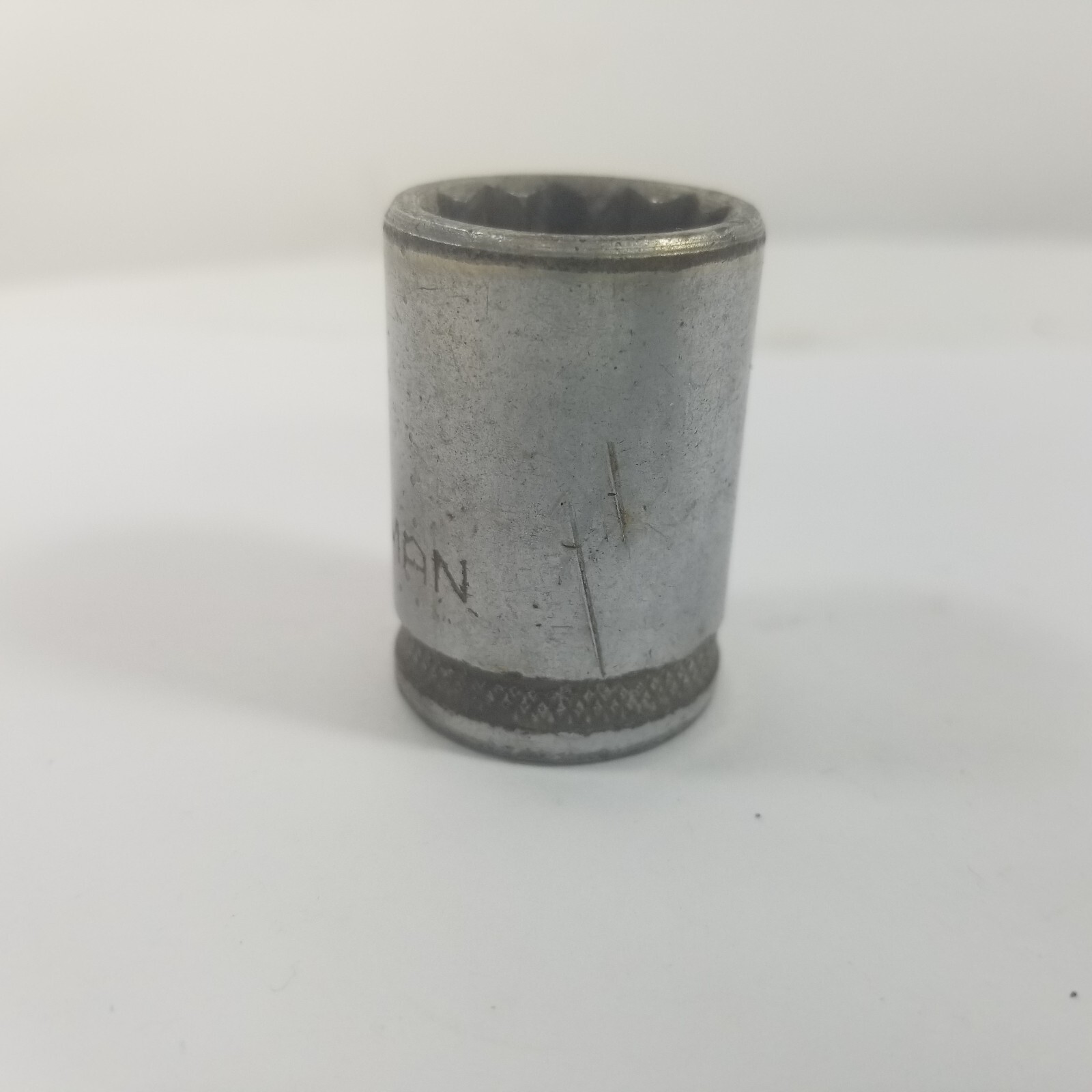 Craftsman 11/16in 1/2 drive 12pt Socket Knurled