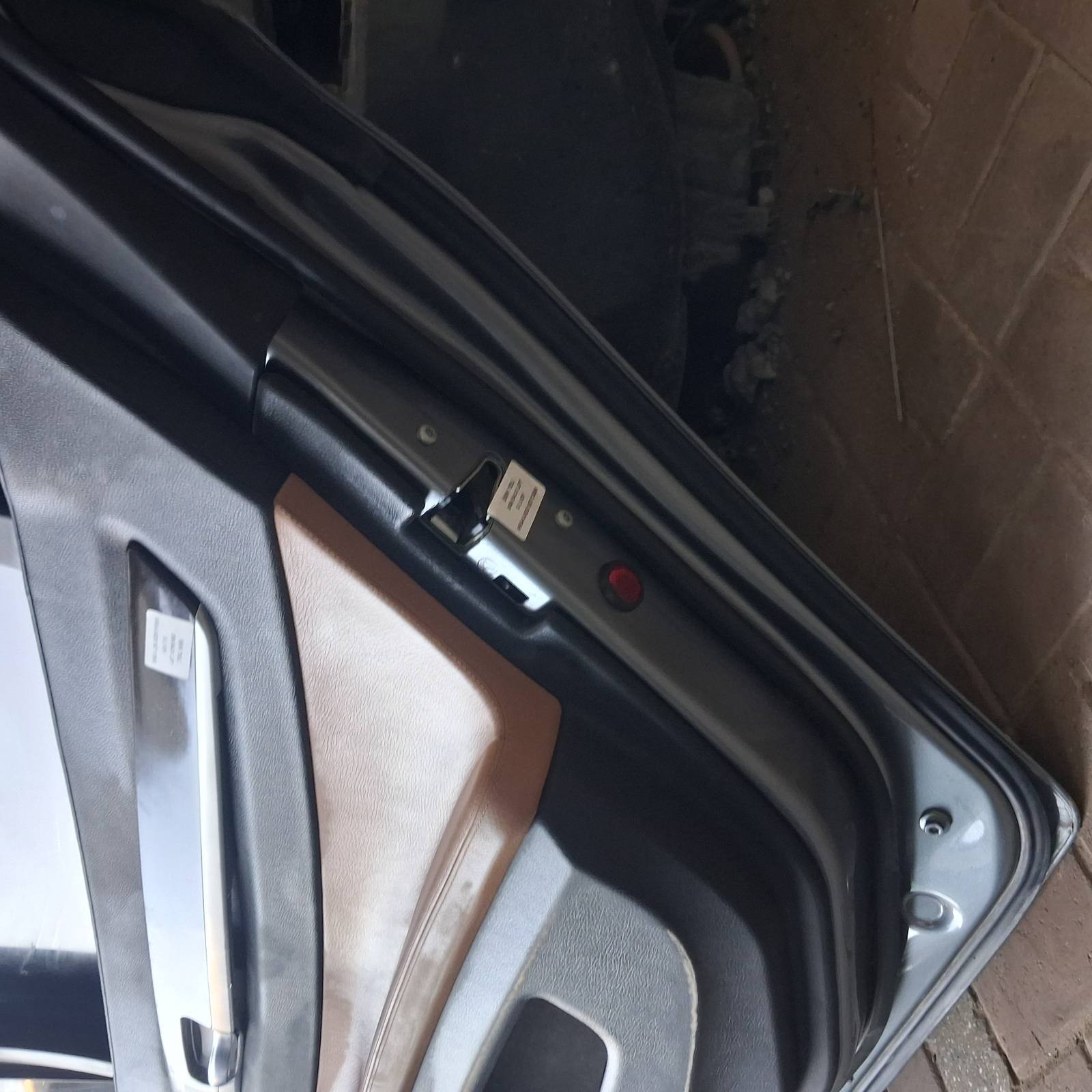 2010 BMW 750i xDrive Door Shell 41525A2A391