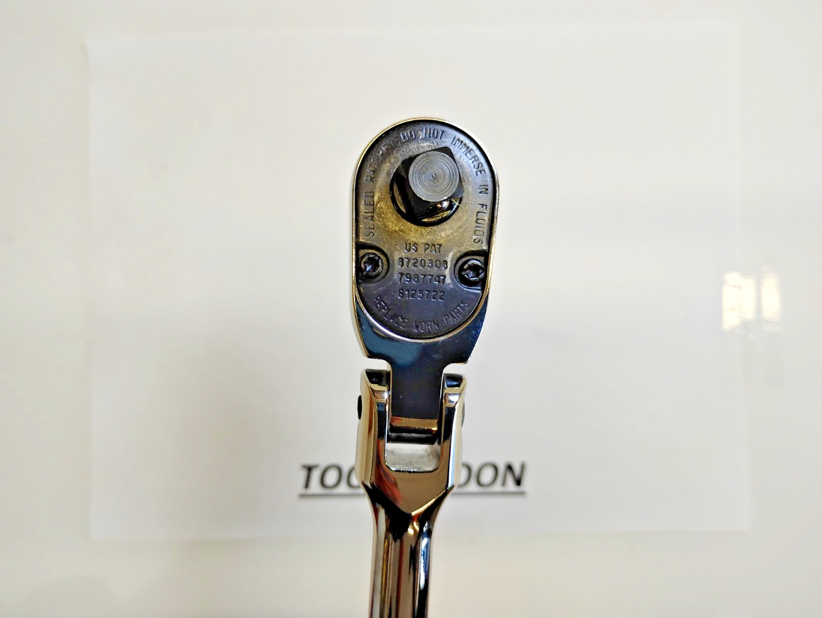 Snap-on Tools USA NEW CLASSIC RED 3/8″ Drive HARD Flex Head Ratchet FHLFD80AR