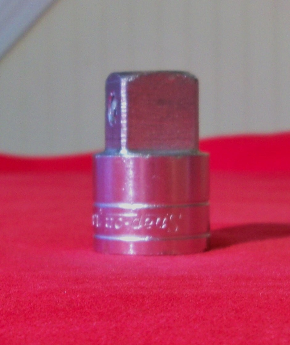 Snap On LA12 1/2″ Female to 3/4″ Male Drive Socket Adapter Reducer Lock Button