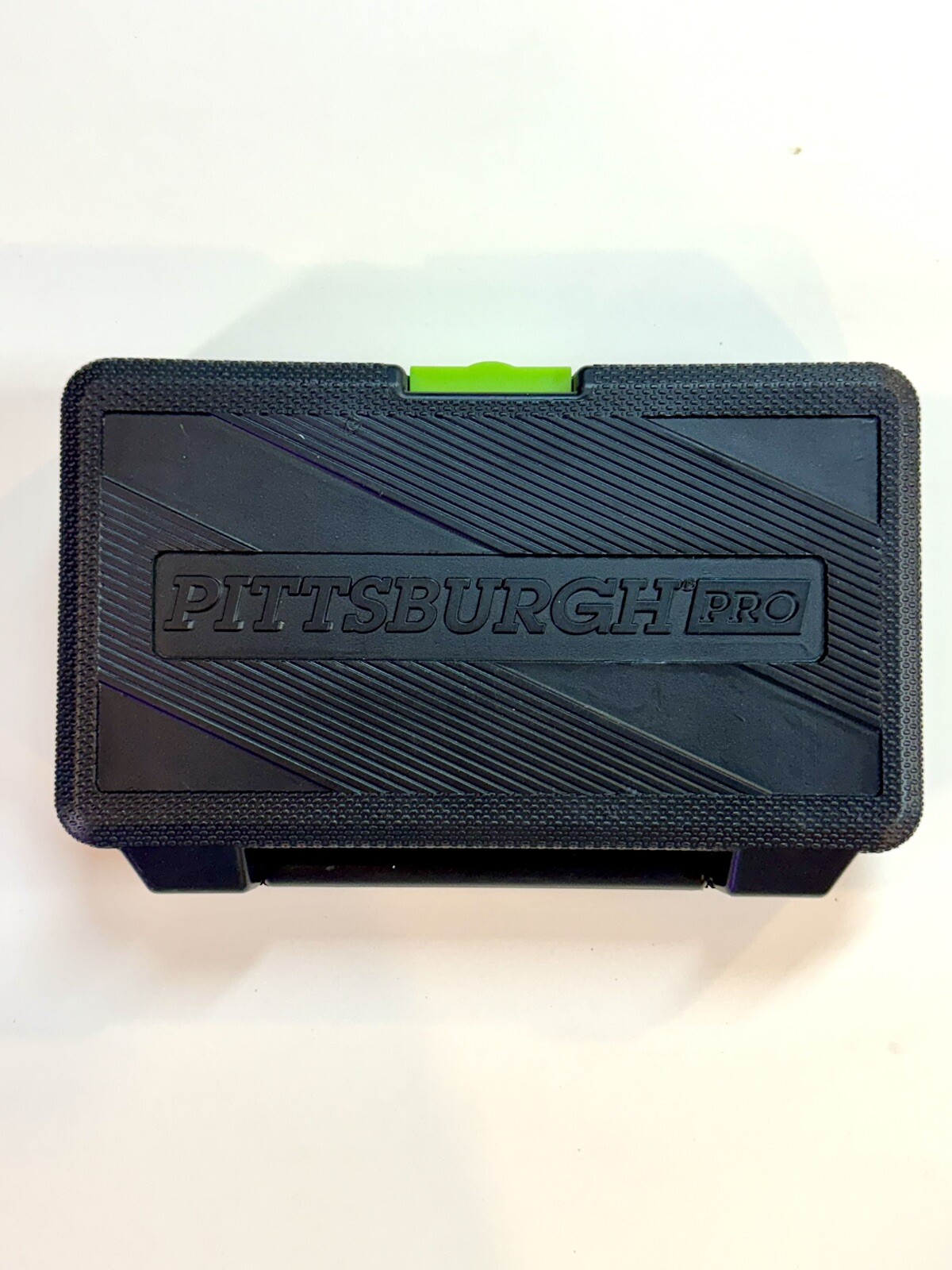 Pittsburgh Pro 21 Pc Ratchet and Socket Set with Carrying Case SAE 1/4″