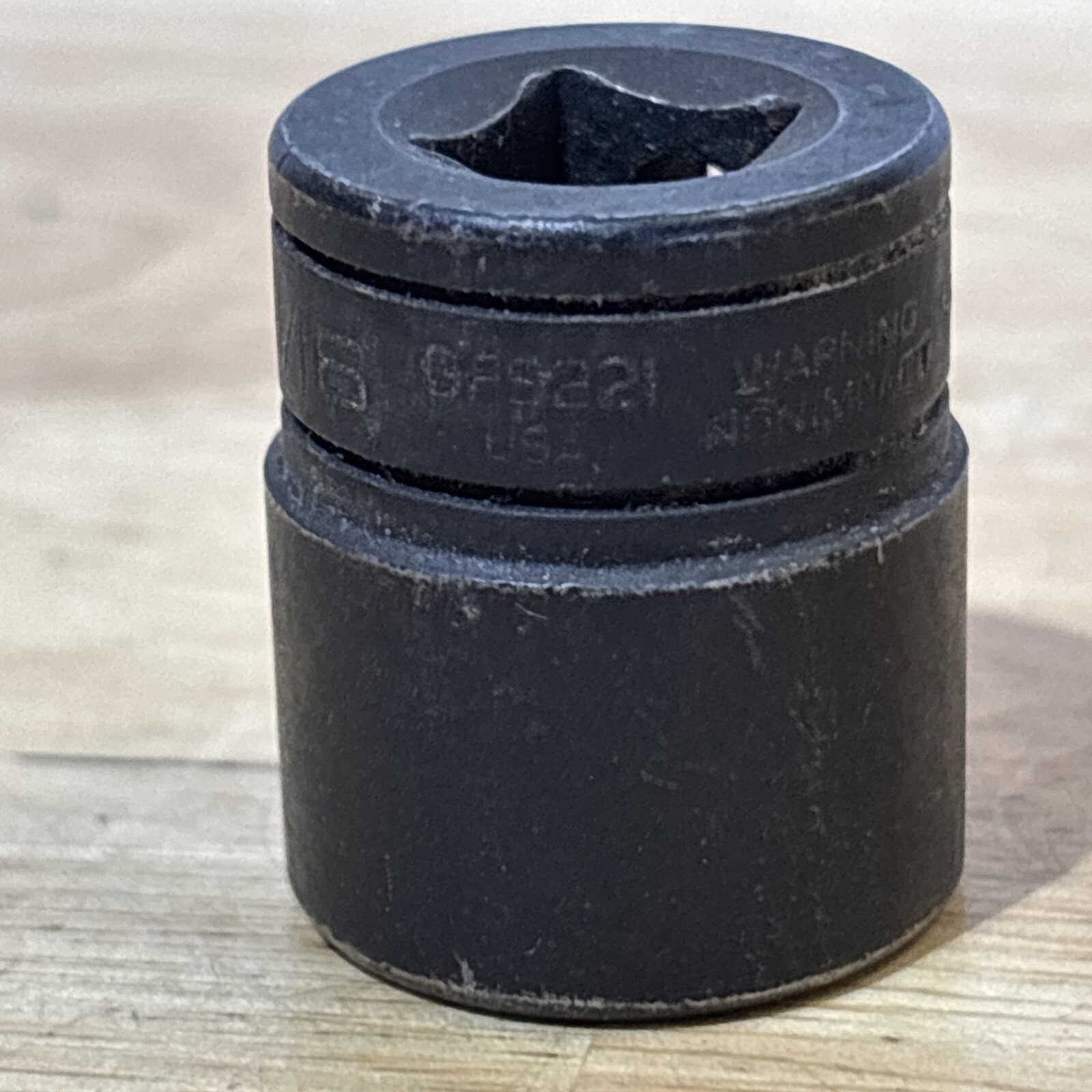 Snap On 11/16″ Shallow Black Industrial Socket 3/8″ Drive 6 Point GFS221