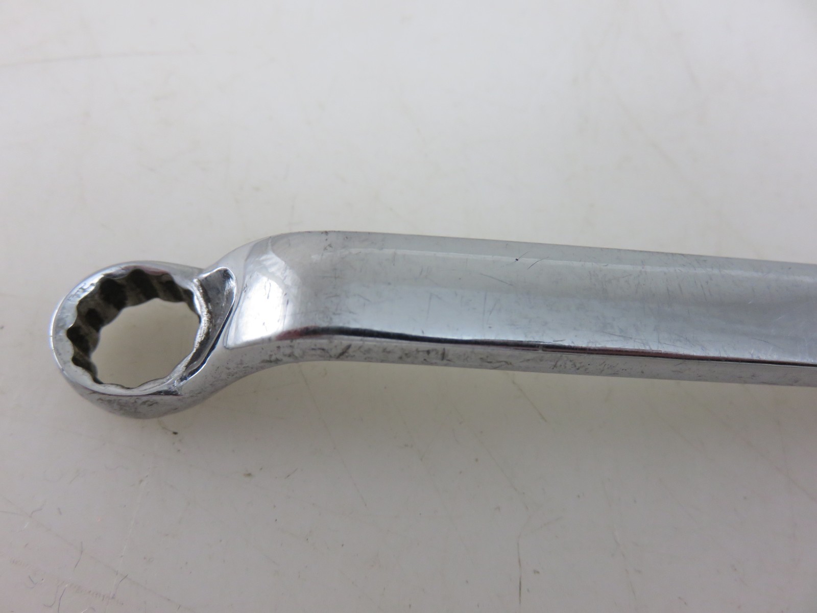 Snap-On XOM1011 METRIC 60° Offset Box End Wrench 10mm x 11mm Vintage Made In USA