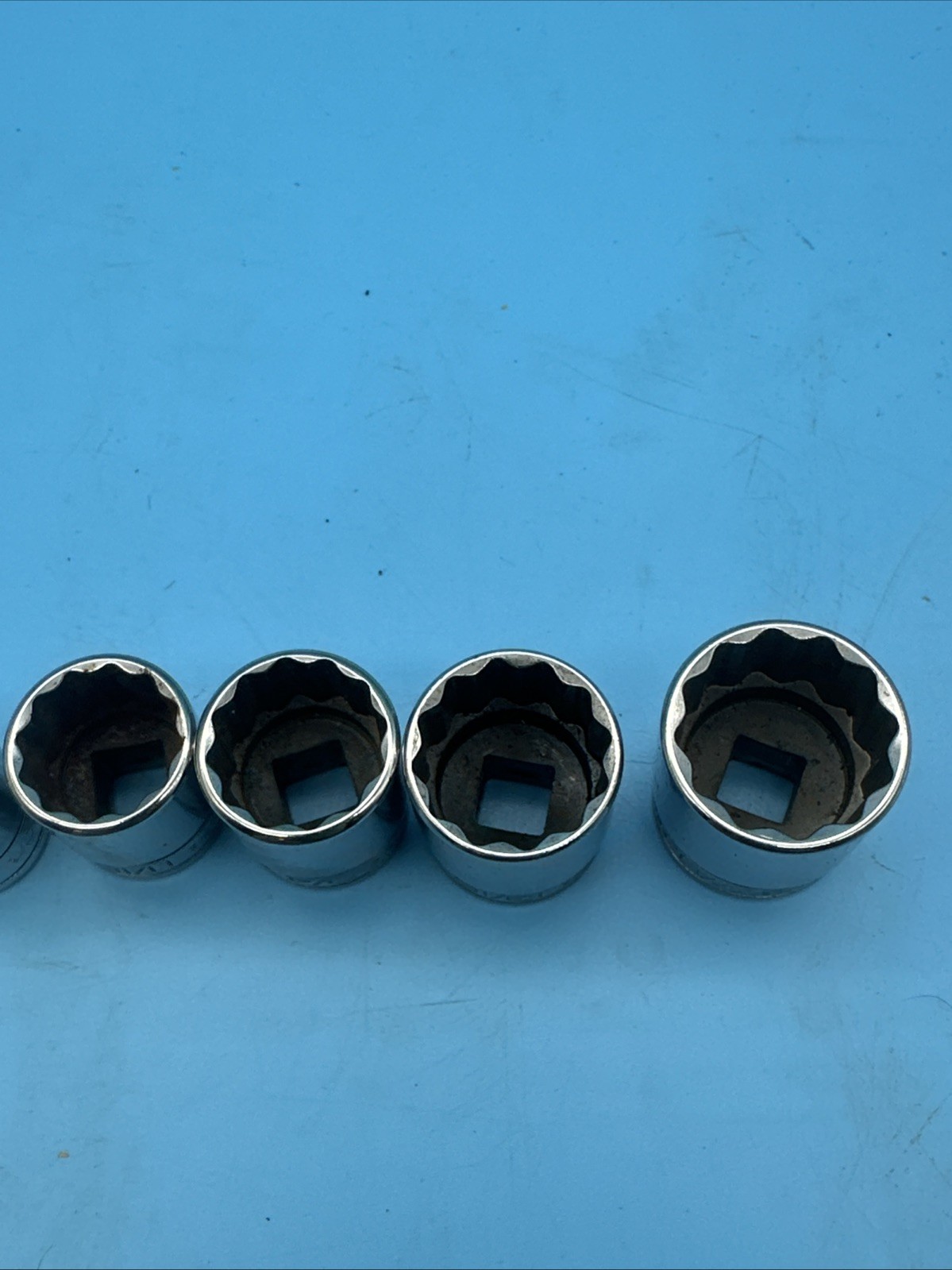 Snap-On Tools Socket Set 3/8″ Drive 1/4″ to 7/8″ 12 Point 12 Pieces