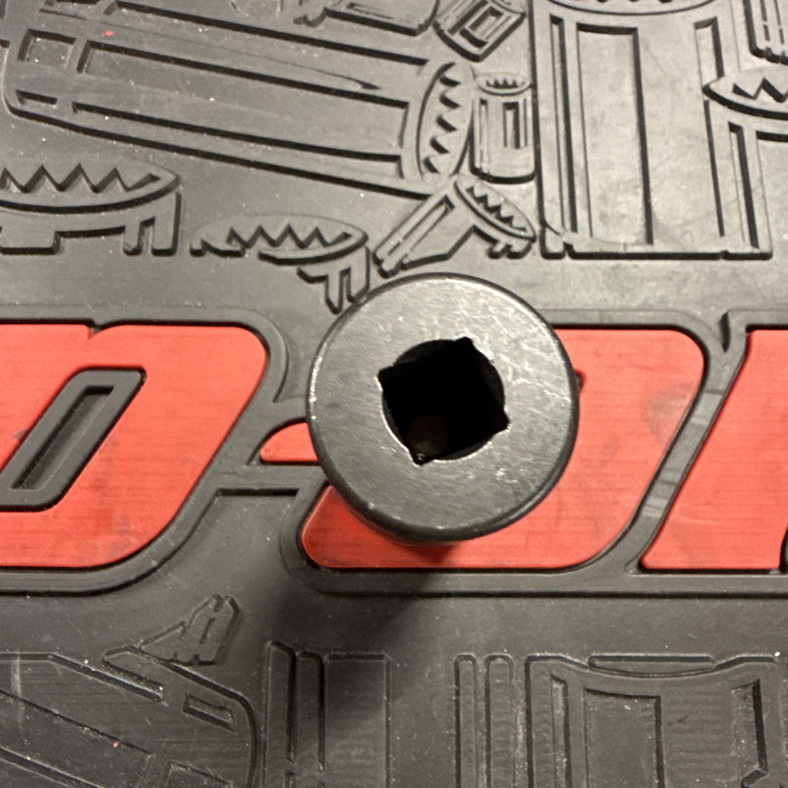 NEW Snap-on IPFM18C 3/8″ Drive 18MM 6PT Metric Impact Universal Swivel Socket