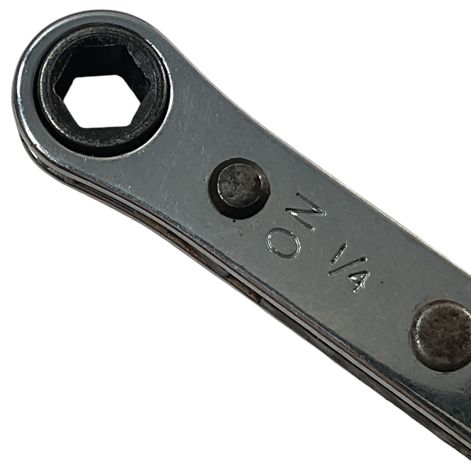 Snap-on Ratcheting Box Wrench 1/4″ 5/16″ 6 Point R810S Sold As Pictured Mechanic