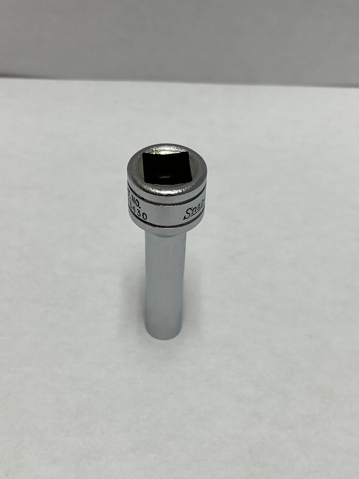 Snap On 3/8″ Drive SAE 1/4 Deep Well 6 Point Socket | Used/Great | SFS081