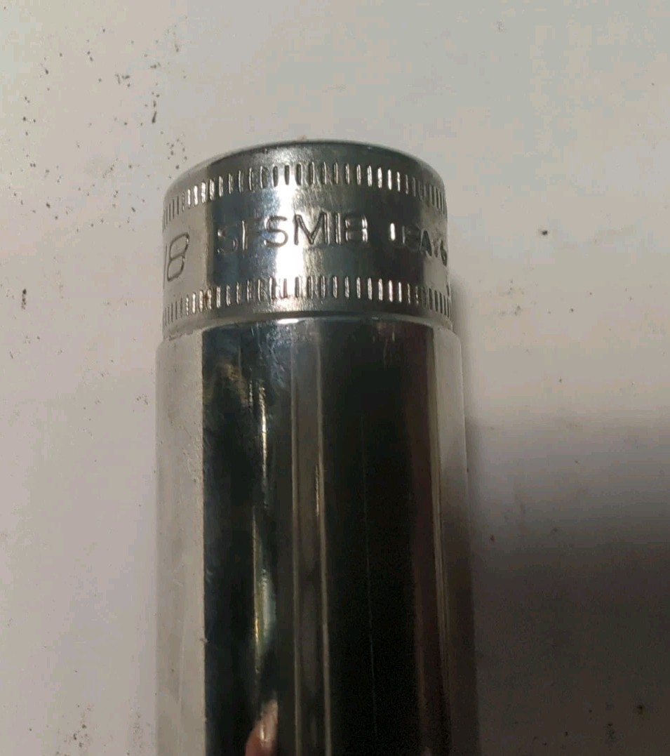 Nice Snap On SFSM18 3/8 Dr 6Pt Metric 18mm Flank Dr Deep Chrome Socket USA