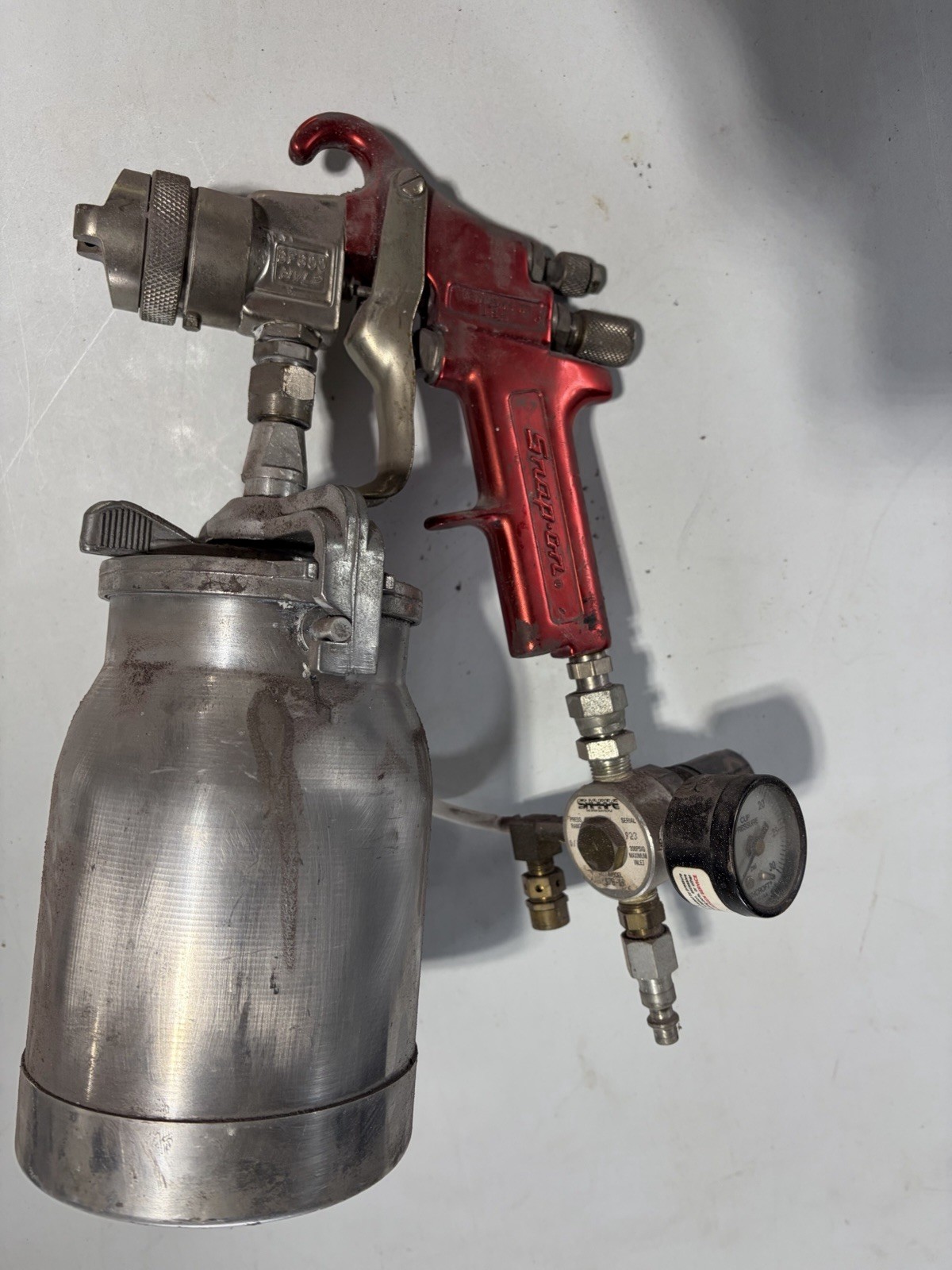 Snap On Tools USA BF600 Red HVLP Paint Spray Gun w/gauge & BF601 Cup *untested*