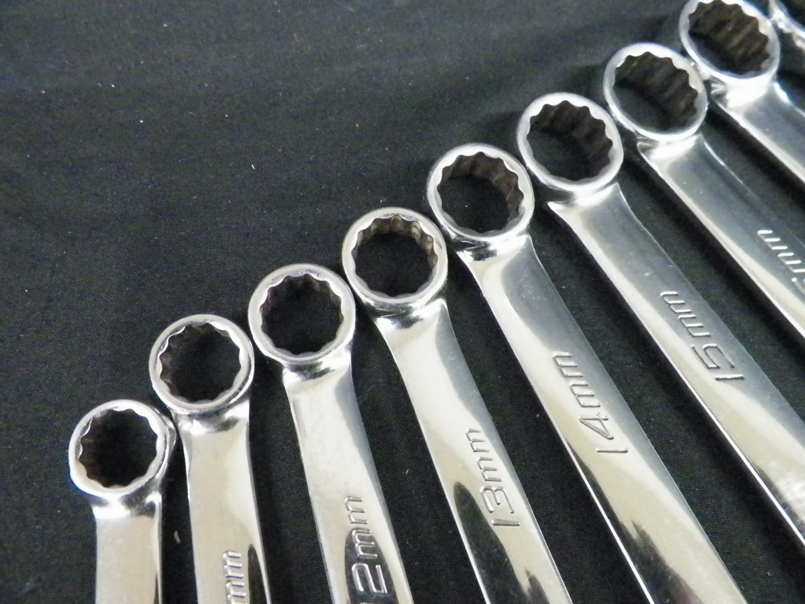 Snap On OEXM713 13pc 12 Point Metric Flank Drive Combination Wrench Set