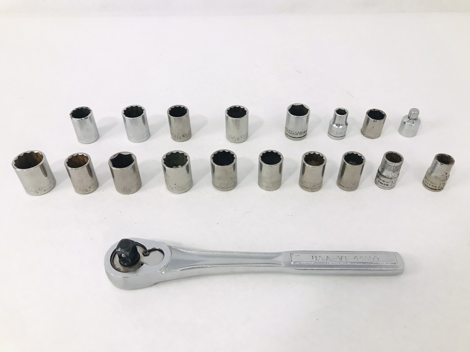 Craftsman 1/2 Ratchet VT-44809 With 1/2 Sockets Lot