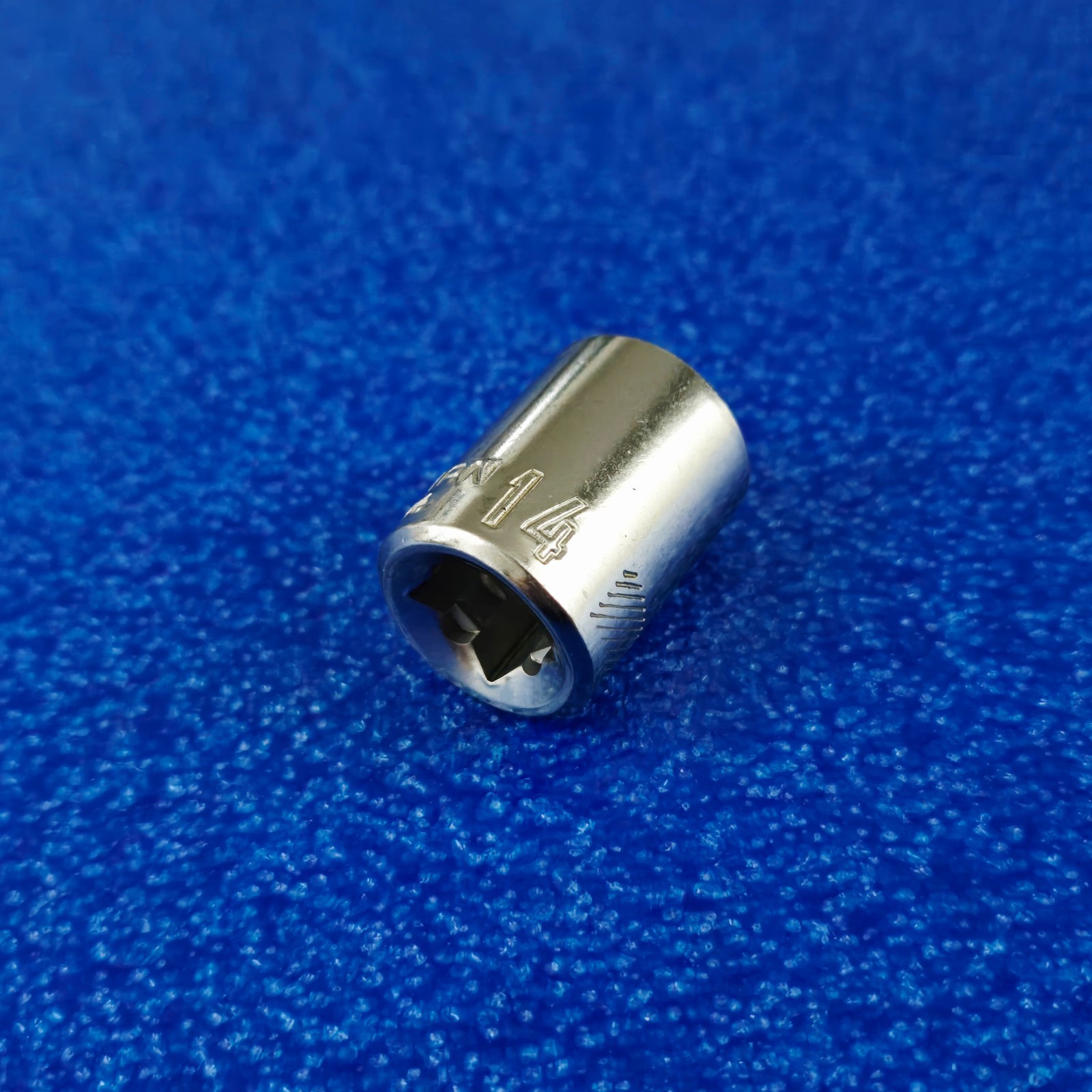 14mm NEW CRAFTSMAN 3/8″ DRIVE 6 POINT SOCKET P/N CMMT43546 SHIPS FREE LOT
