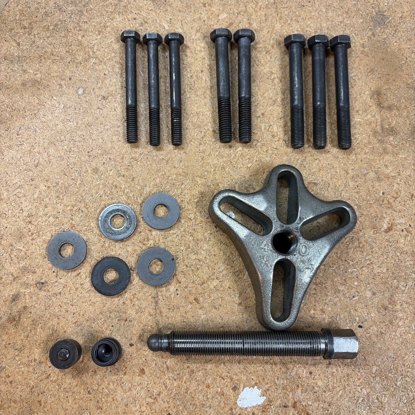 Universal Harmonic Balancer & Steering Wheel Puller Set 17 Pieces