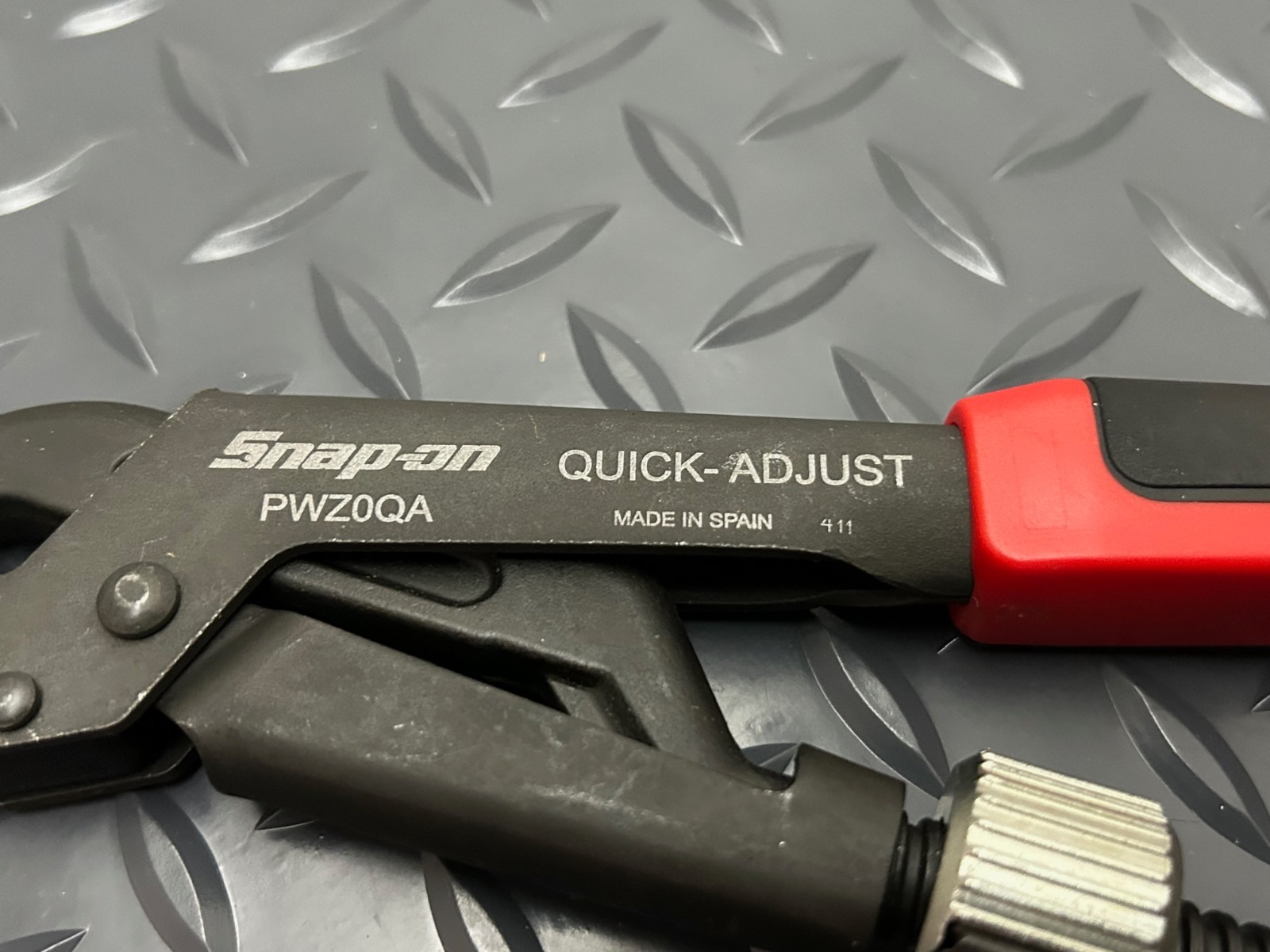 Snap-on Tools Red 8-5/8″ Soft Grip Quick Adjust Pliers Wrench PWZ0QA NEW