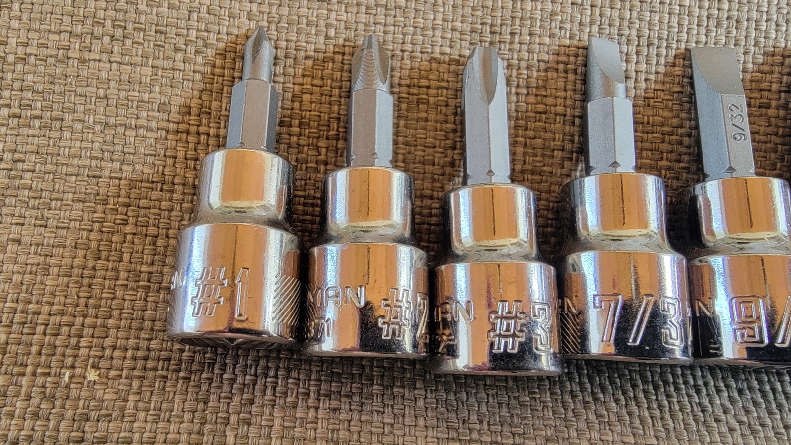 10 Craftsman Sockets 3/8″ Drive Flat Head, Phillips, Torx