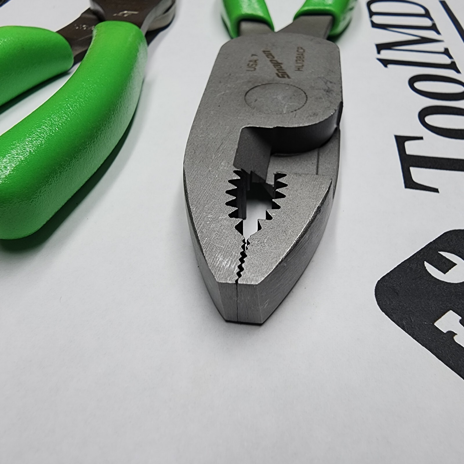 Snap-on Tools 8″ High-Leverage Combo & 7″ Long Nose Slip-Joint Pliers LN46ACF