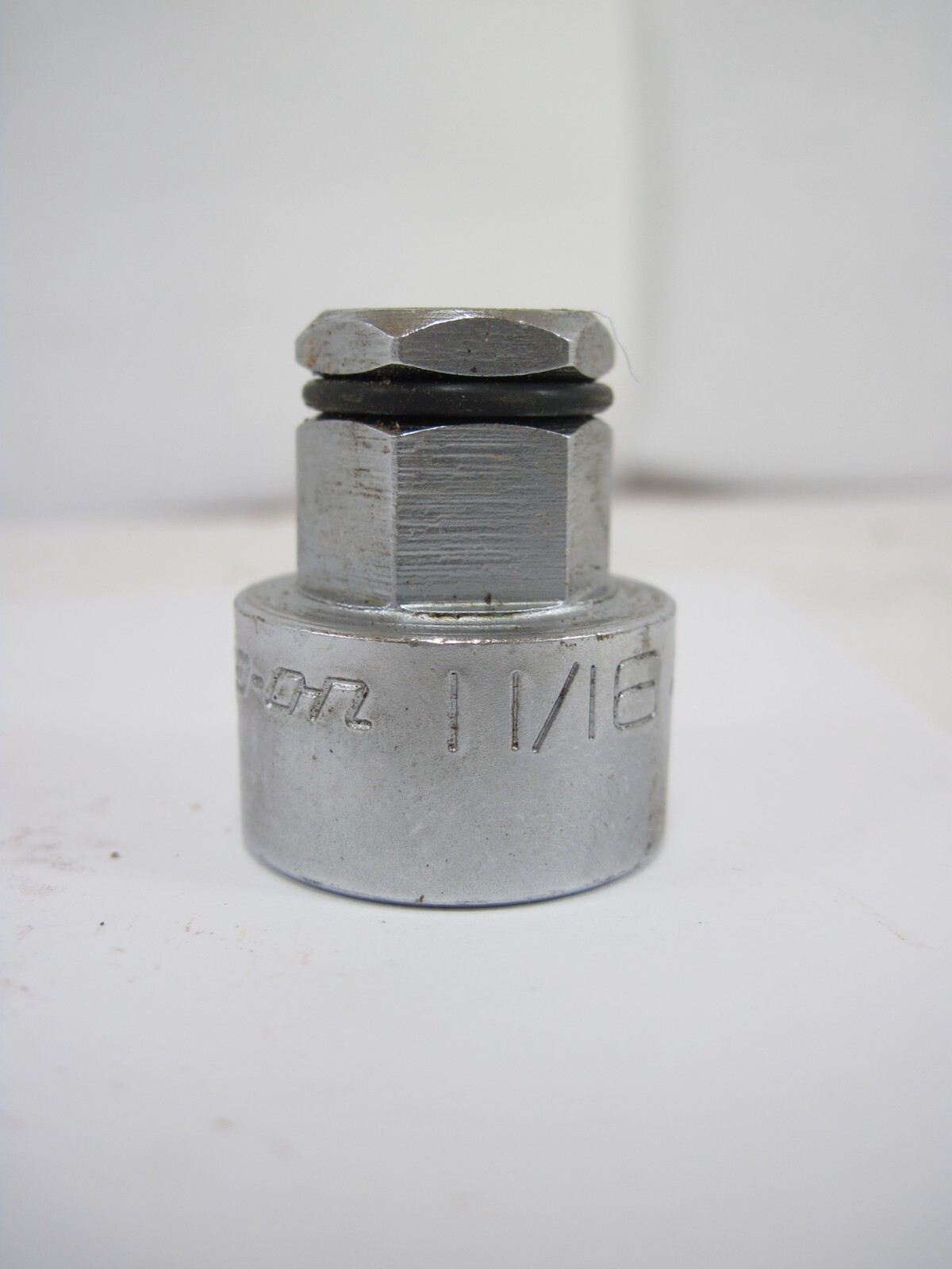Snap On 11/16″ SAE Low Profile Pass Thru Socket AF220A NOS NEW