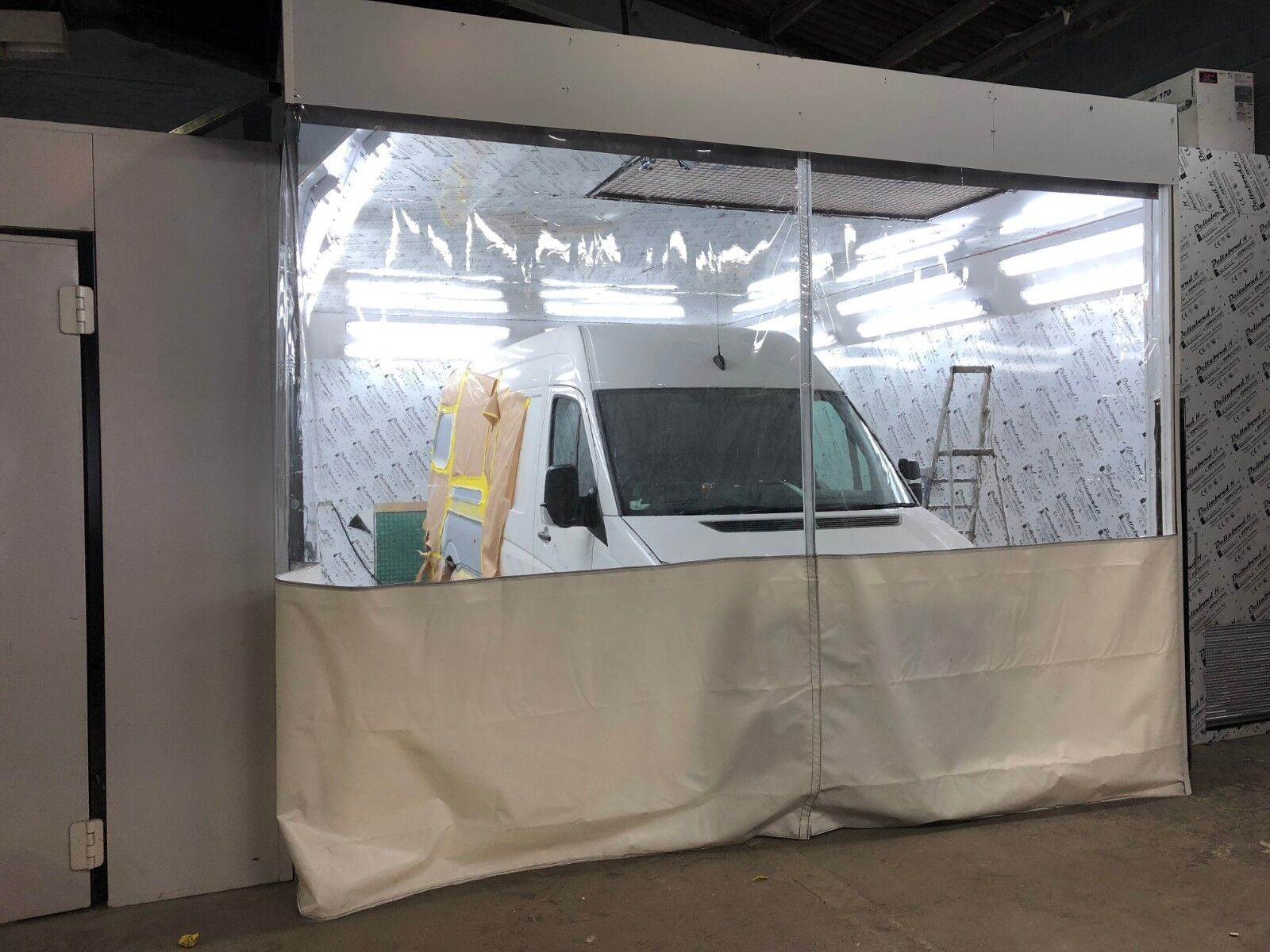 30FT GARAGE AUTO-BODY RENOVATION BOOTH REPAIR SMART REPAIR GARAGE DIVIDER UK
