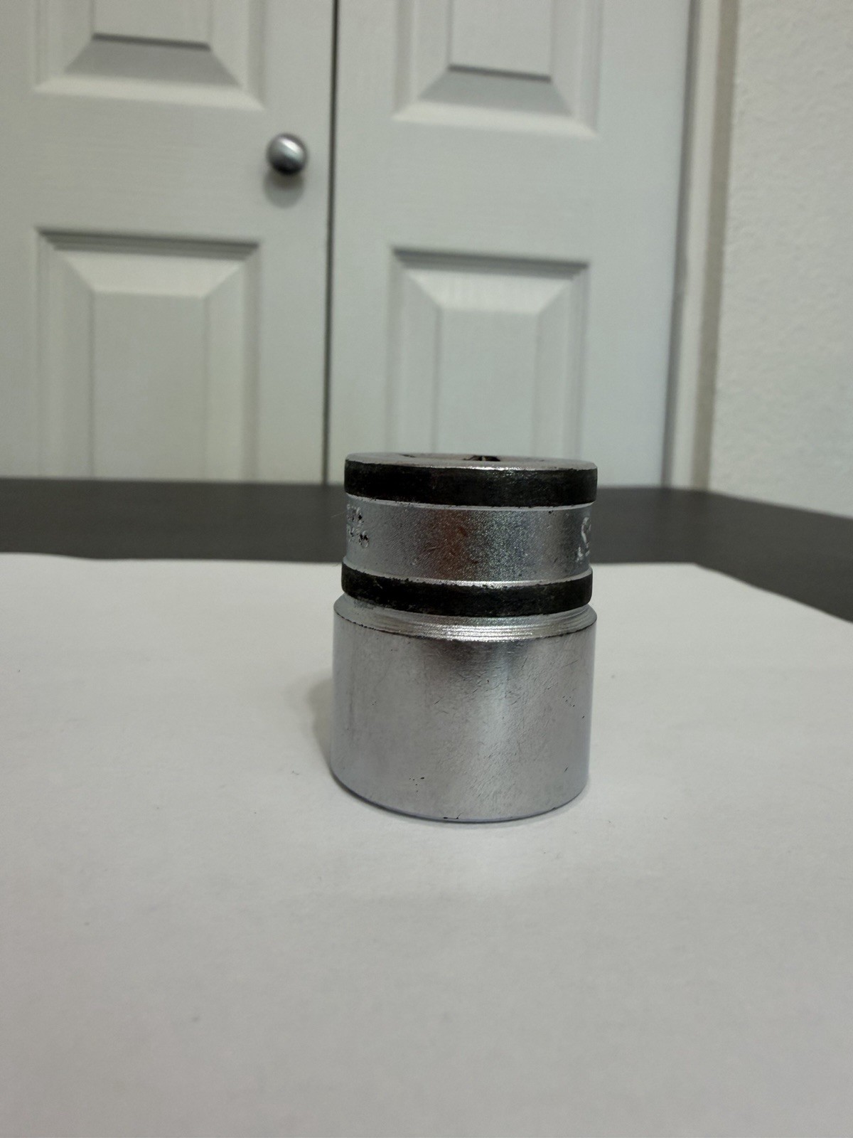 Snap-on Tools 1/2″ Drive 23mm Metric 12 Point Shallow Socket SWM231 USA