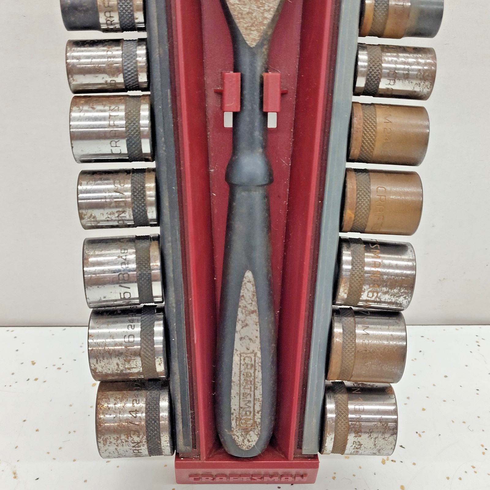 Craftsman 19 Piece Spline SAE & Metric 3/8” Drive Ratchet Socket Set