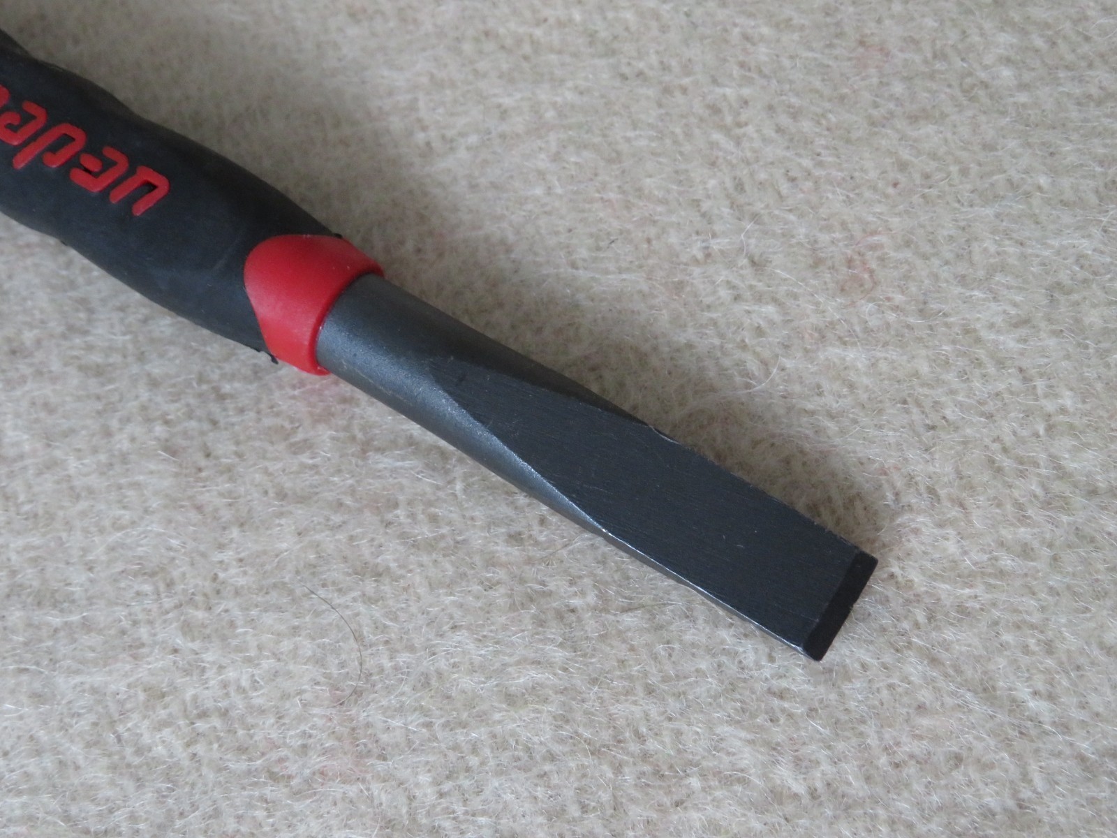 Snap-on Tools SPAIN BRAND NEW RED Soft Grip 3/8″ Flat Edge Chisel PCSG812