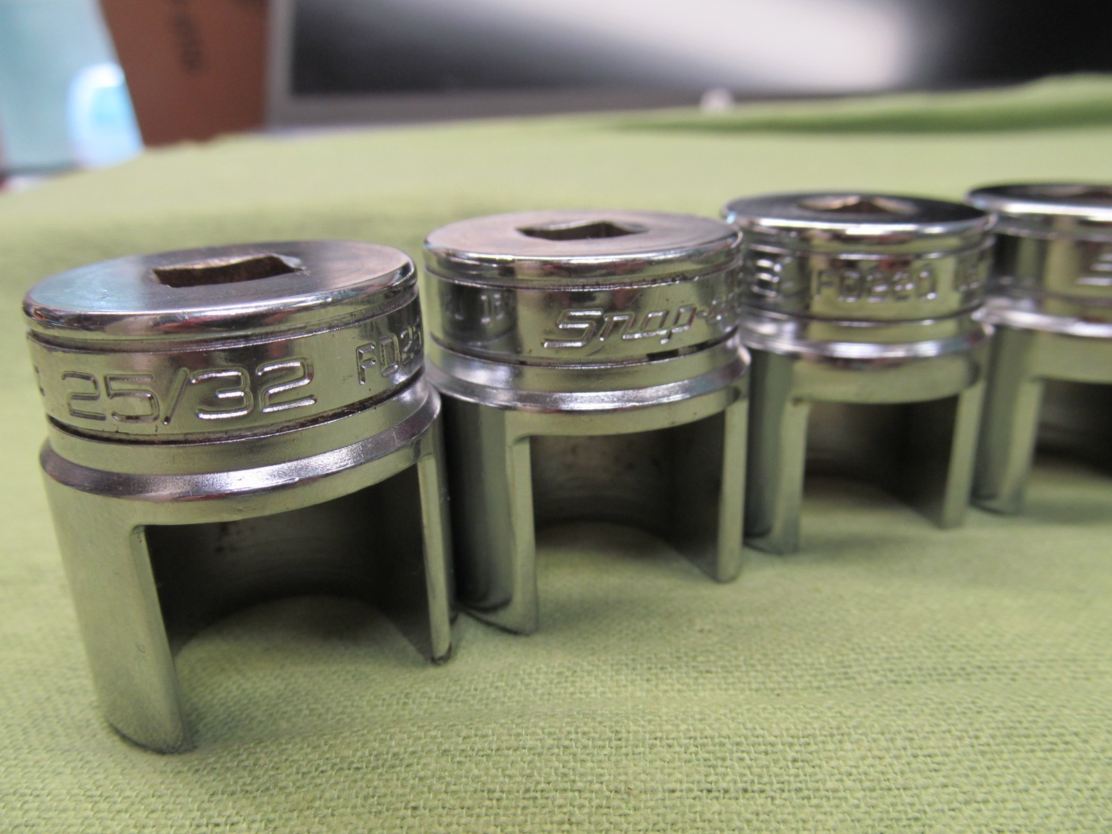 11pc Snap-on 3/8″ drive Weatherhead Socket Set – 3/8″ thru 25/32″ – USA