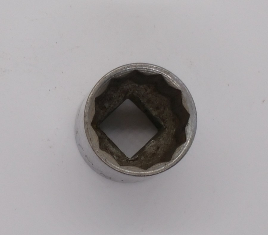 Craftsman 3/8″ Drive 17M/M 12 Point Shallow Socket Metric V 44307 USA
