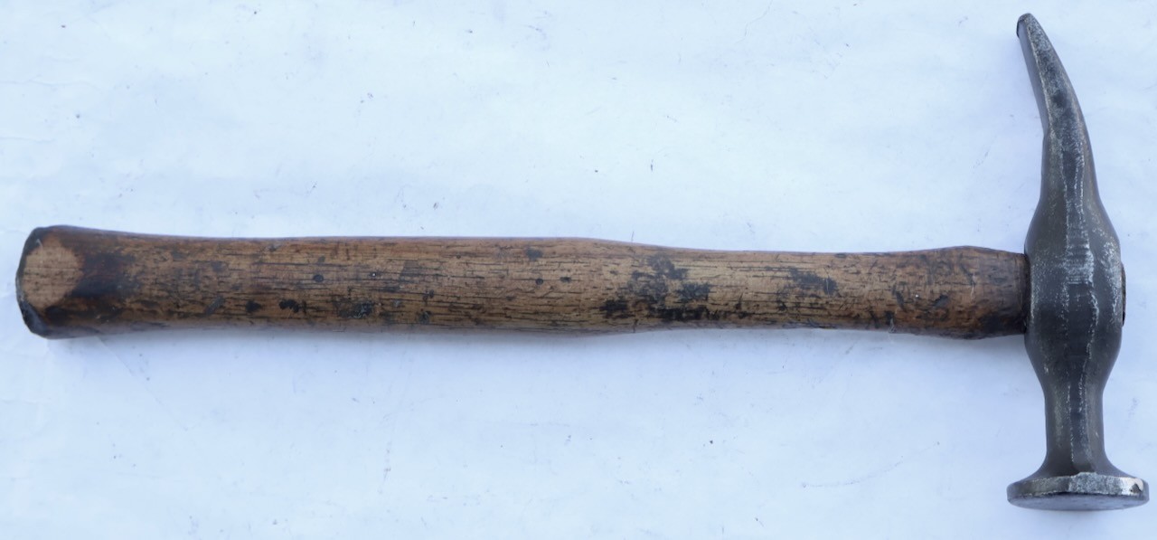 15.6 Oz. Unbranded Auto Body Repair Short Curve Cross Peen Hammer / MT Tools
