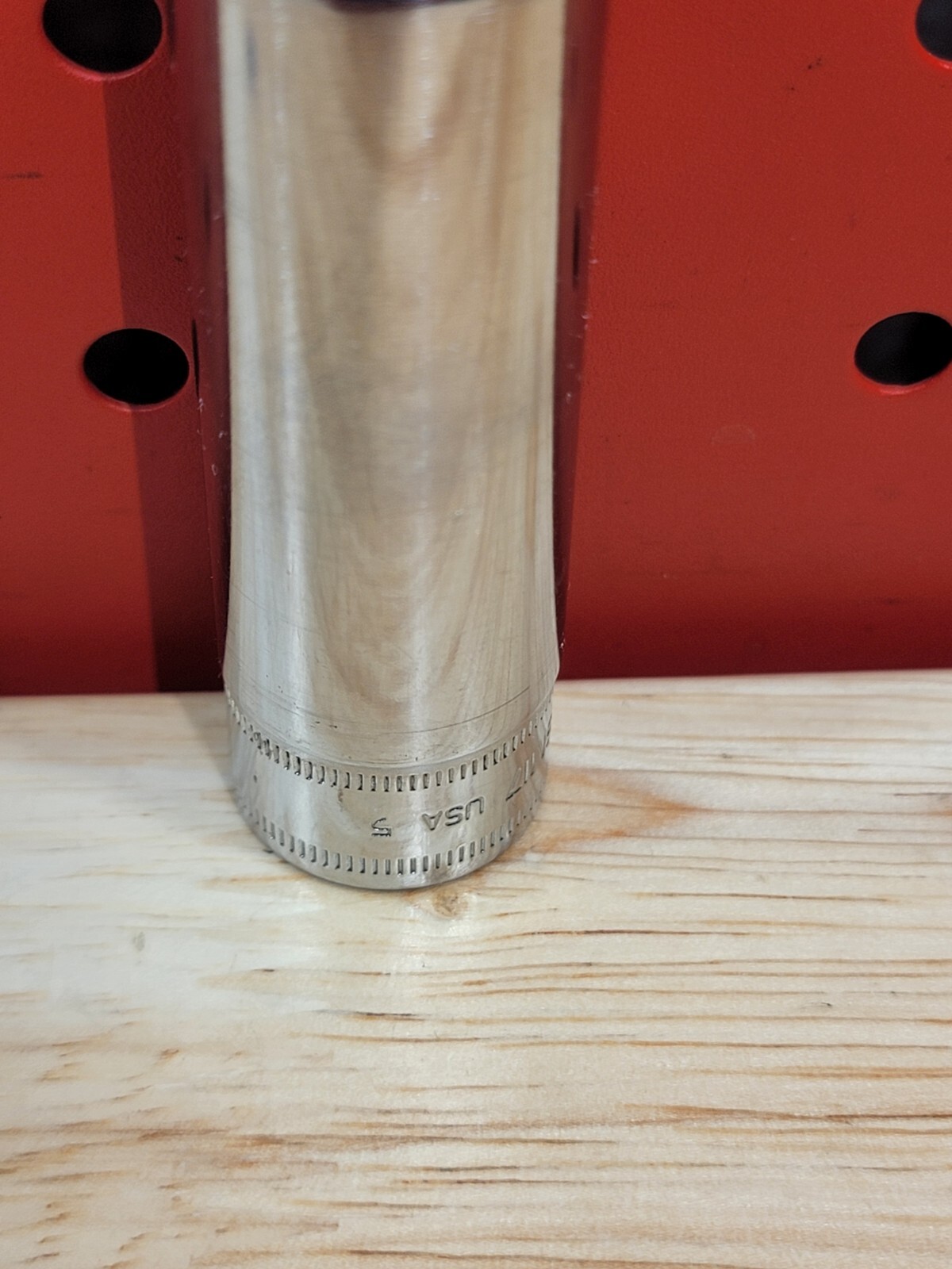 Snap-on Tools SFSM17 3/8″ Drive 17mm Metric 6-Point Deep Chrome Socket