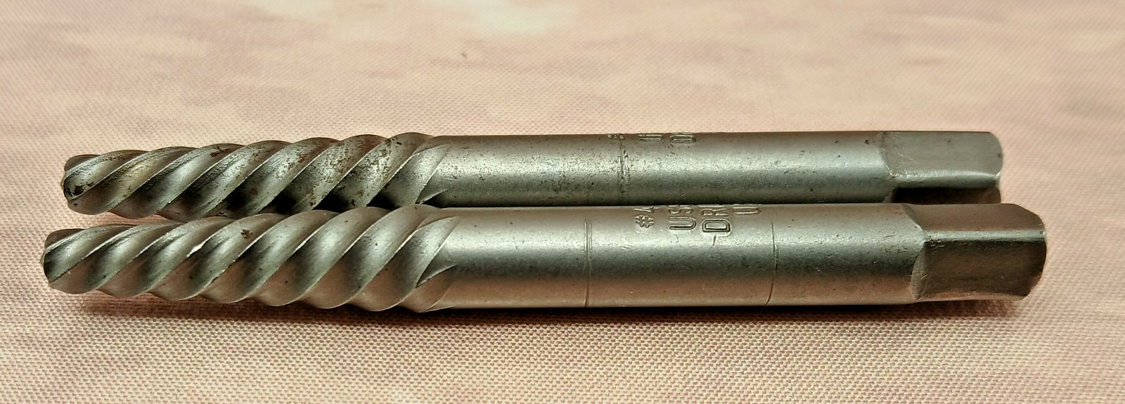 2 x Spiral Flute Screw Extractors #4 HSS USA Bolt Remover
