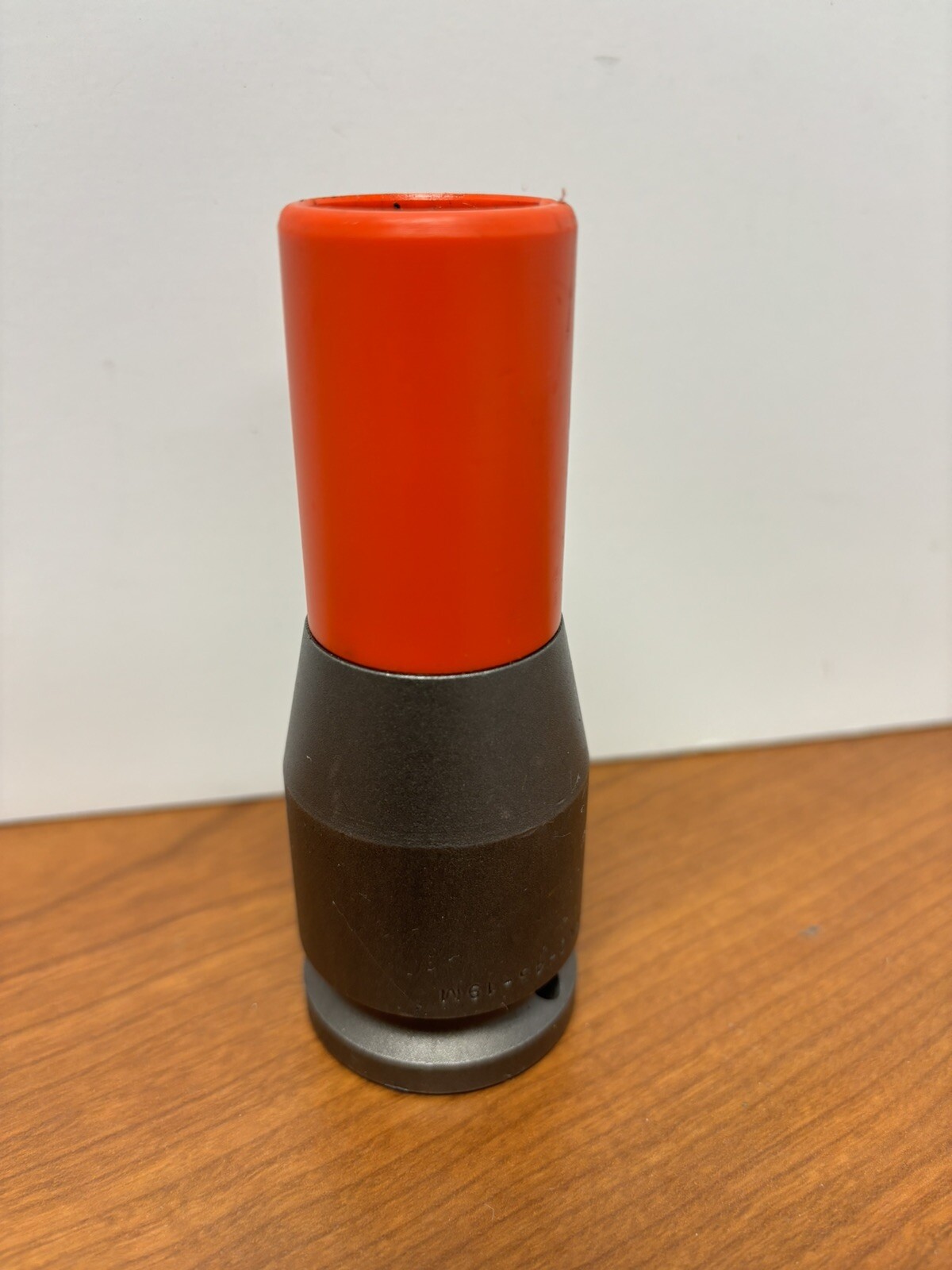 Apex Surface Drive Metric Impact Socket w/ Nylon Sleeve VGSFNC-45-19M