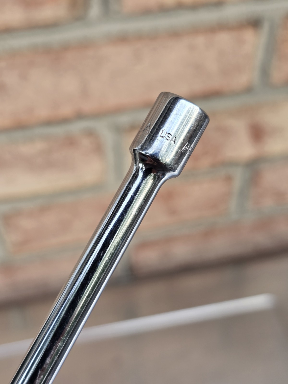 Matco Tools AX18LA 1/4 Drive 18 Inch Locking Socket Extension – Excellent