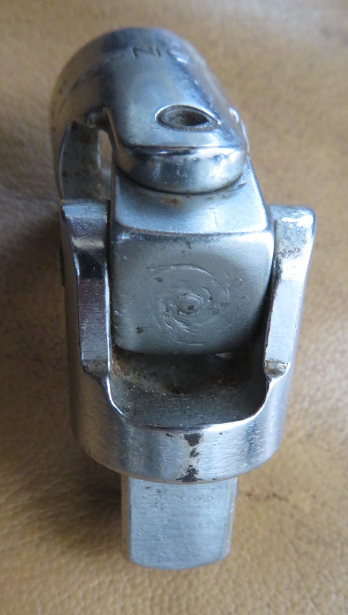 Craftsman 1/2″ Drive -V- Series 4425 Universal Swivel Flex Adapter Chrome Socket