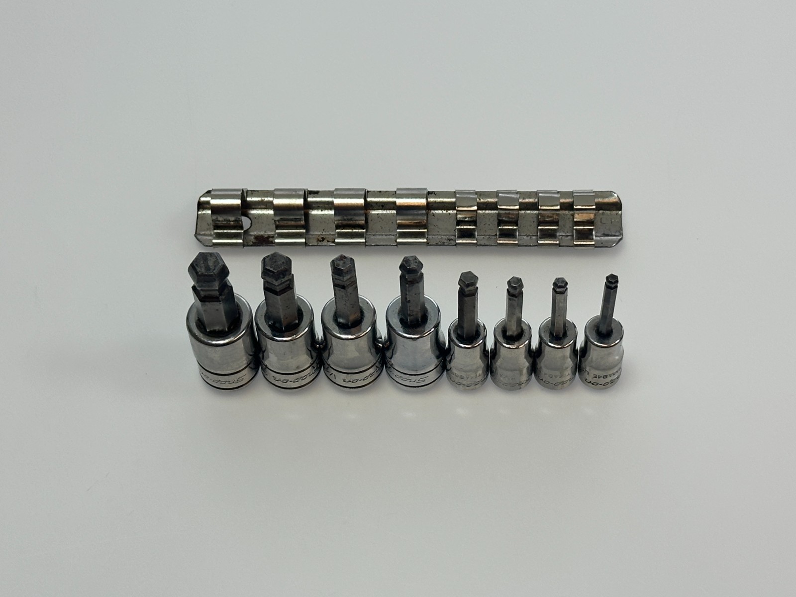 🇺🇸 Snap-on Tools USA 208EFTABY SAE 1/8″ – 3/8″ Ball-End Hex Socket Driver Set