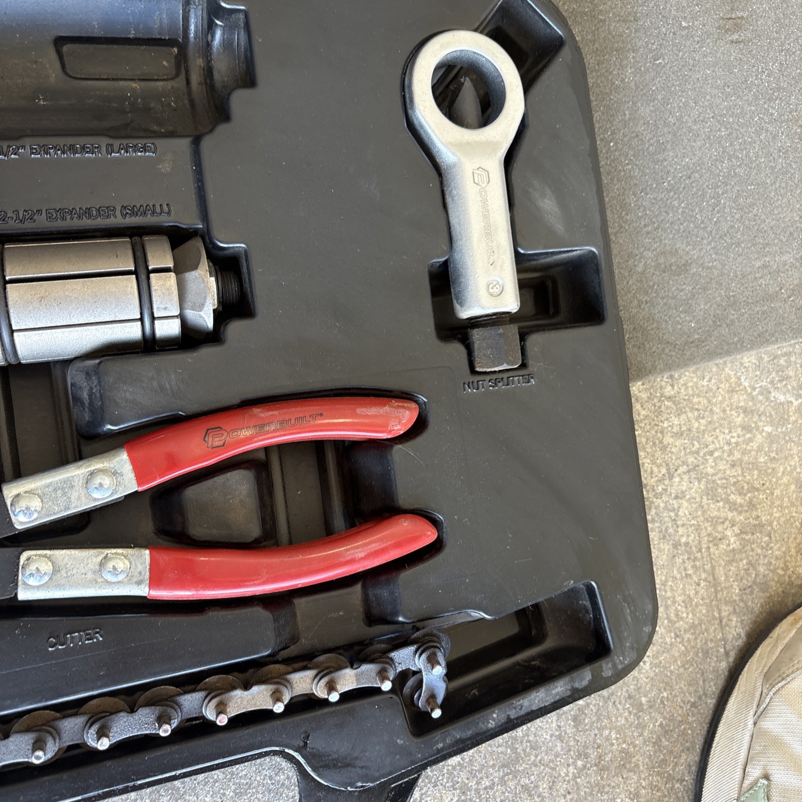 Powerbuilt 4 Piece Exhaust Service Set – 648612 Missing Large Expander