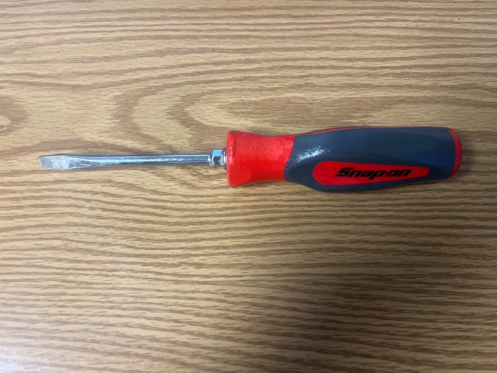 SNAP ON SHD4 -RED/GRAY COMFORT GRIP HANDLE 1/4 FLAT BLADE 8.75″ LONG LOT#46