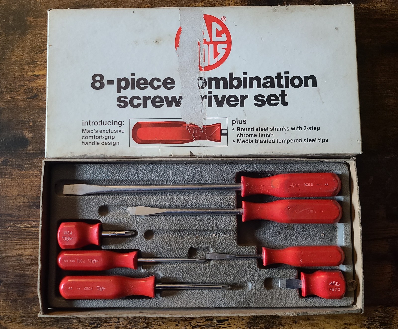 MAC Tools 7 pc Hard Handle Screwdriver Set – Red With Box One Broken Flathead.