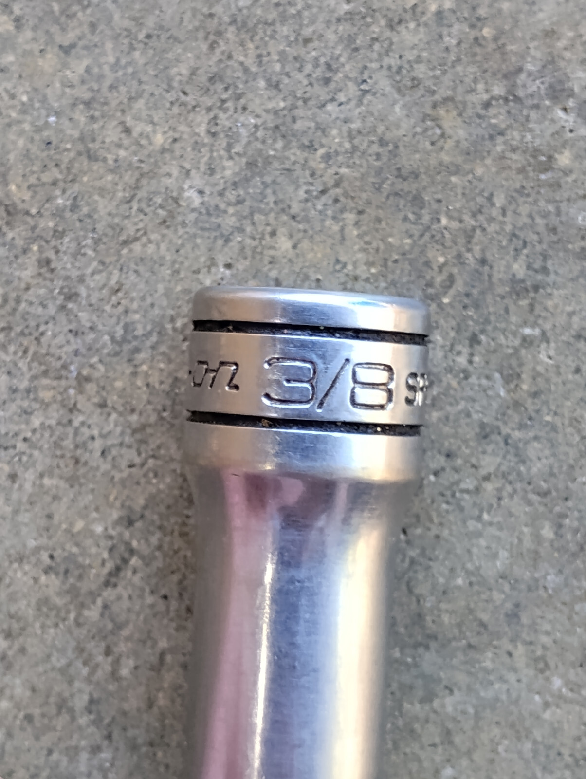 Snap On 3/8″ Drive 3/8″ 6PT Deep Chrome Socket SFS121