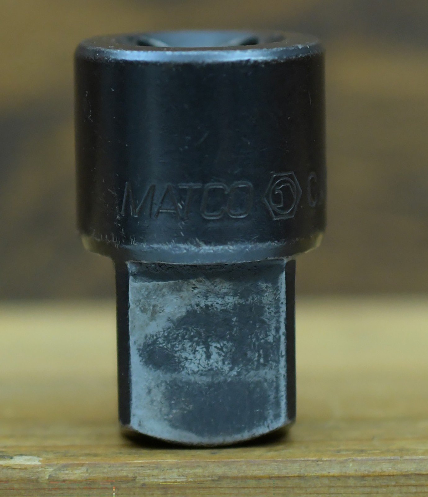 Snap-on 13-Piece 1/2″ Drive SAE 6-Point Shallow Impact Socket Set on Rail + IP80