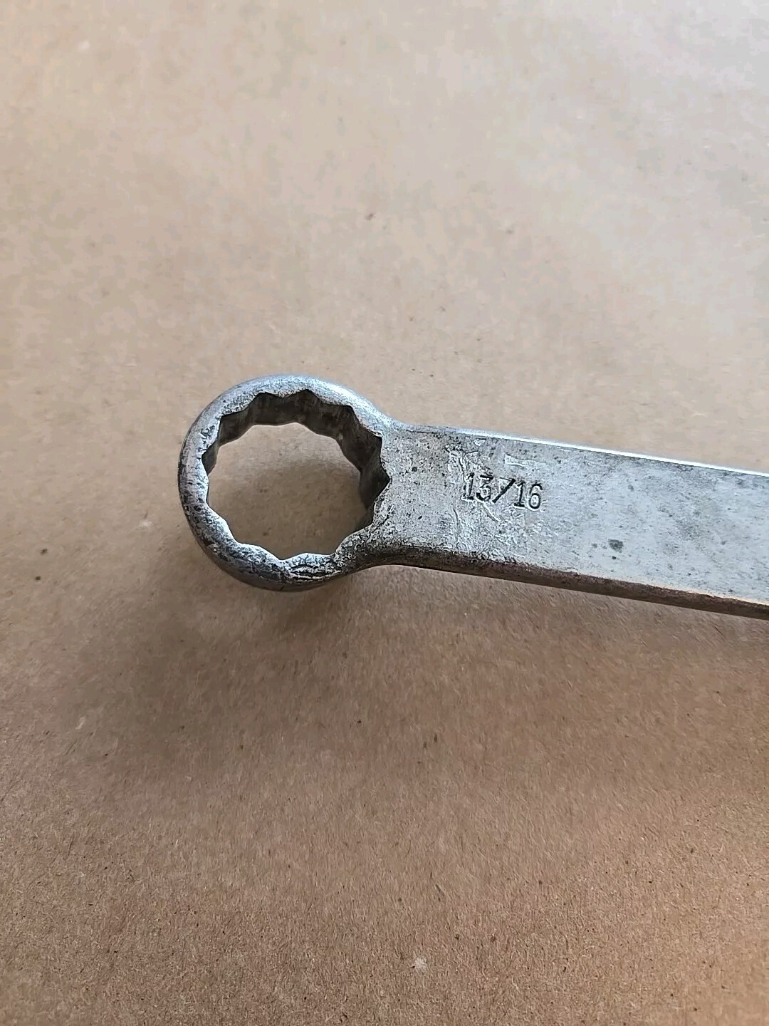 Mac Tools Sabina Vintage 13.5″ Long 13/16″-1″ 12PT Box Wrench B101