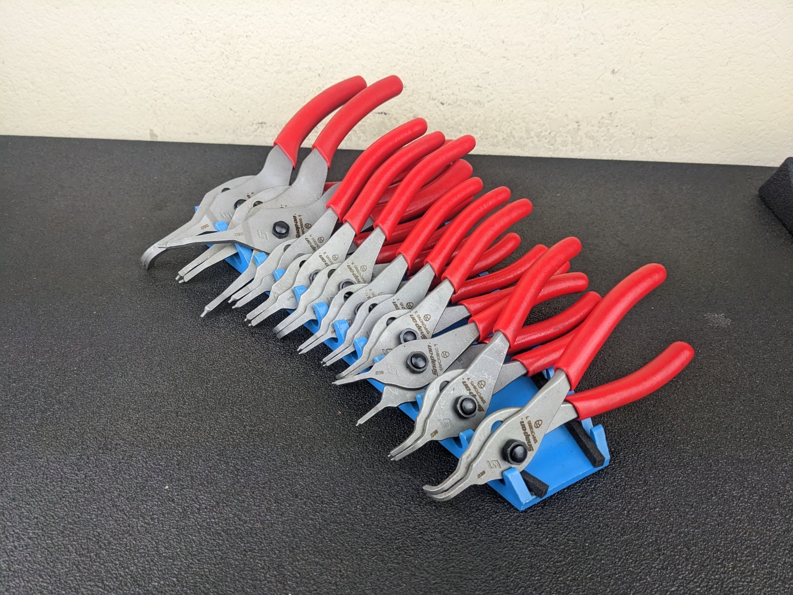 #bn400 Snap-on Tools USA NEW RED 12pc Master Snap Ring Pliers Set SRPCR1200FR