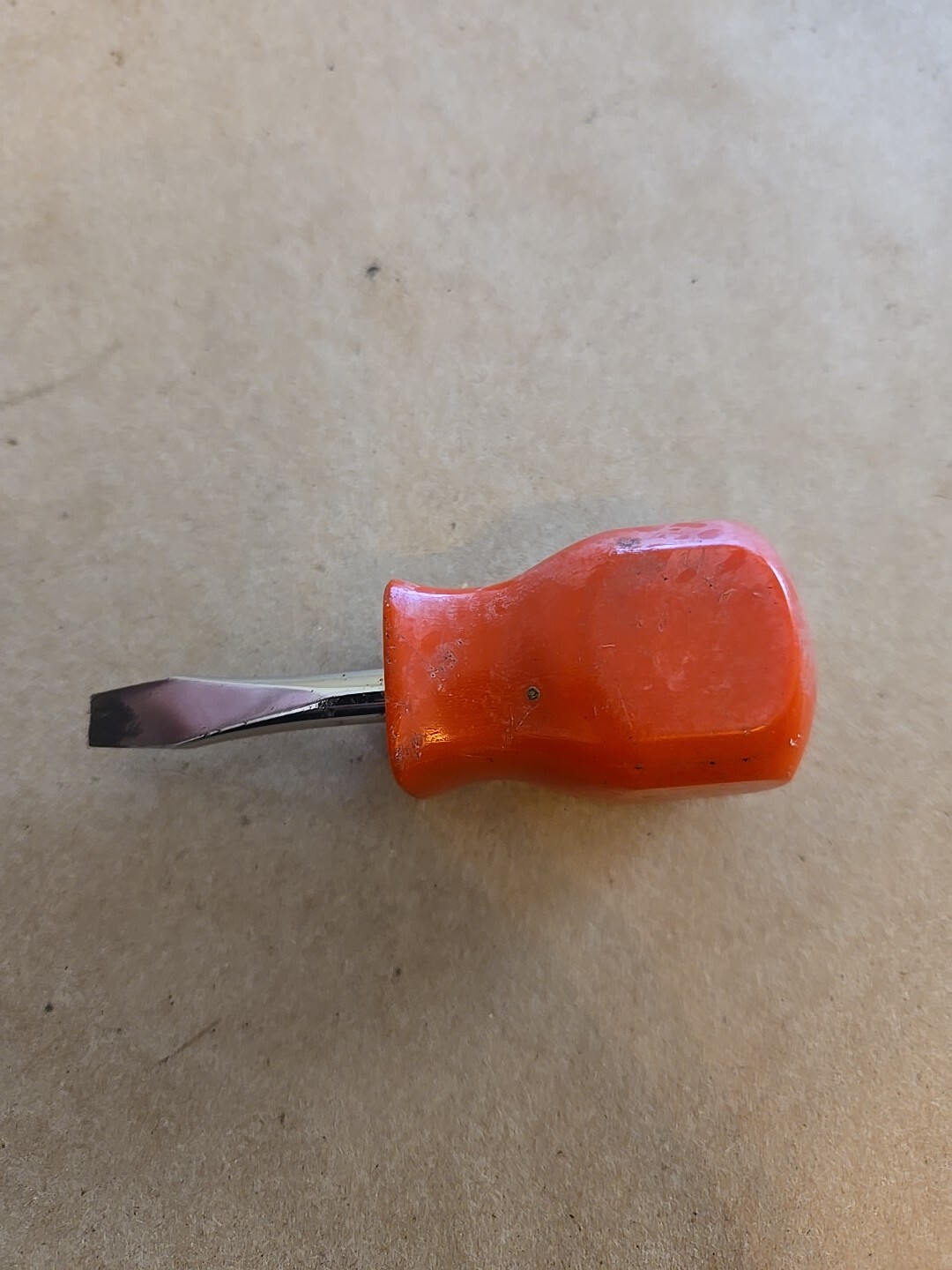 Mac Tools #2 Phillips 1/4″ Flat Tip Stubby Screwdrivers Red Handle P212XA PNR2SA