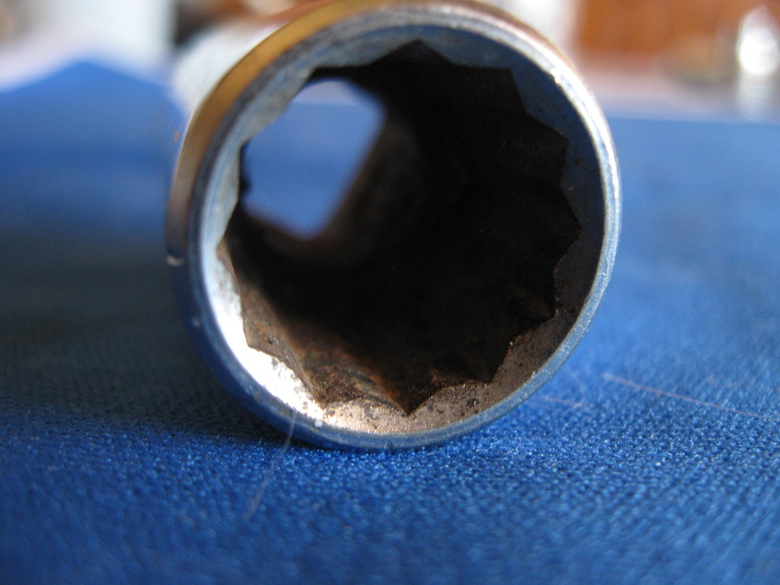 Craftsman Vintage 1/2″ Drive 15MM 12 Point Shallow Socket Metric EE 44236 USA