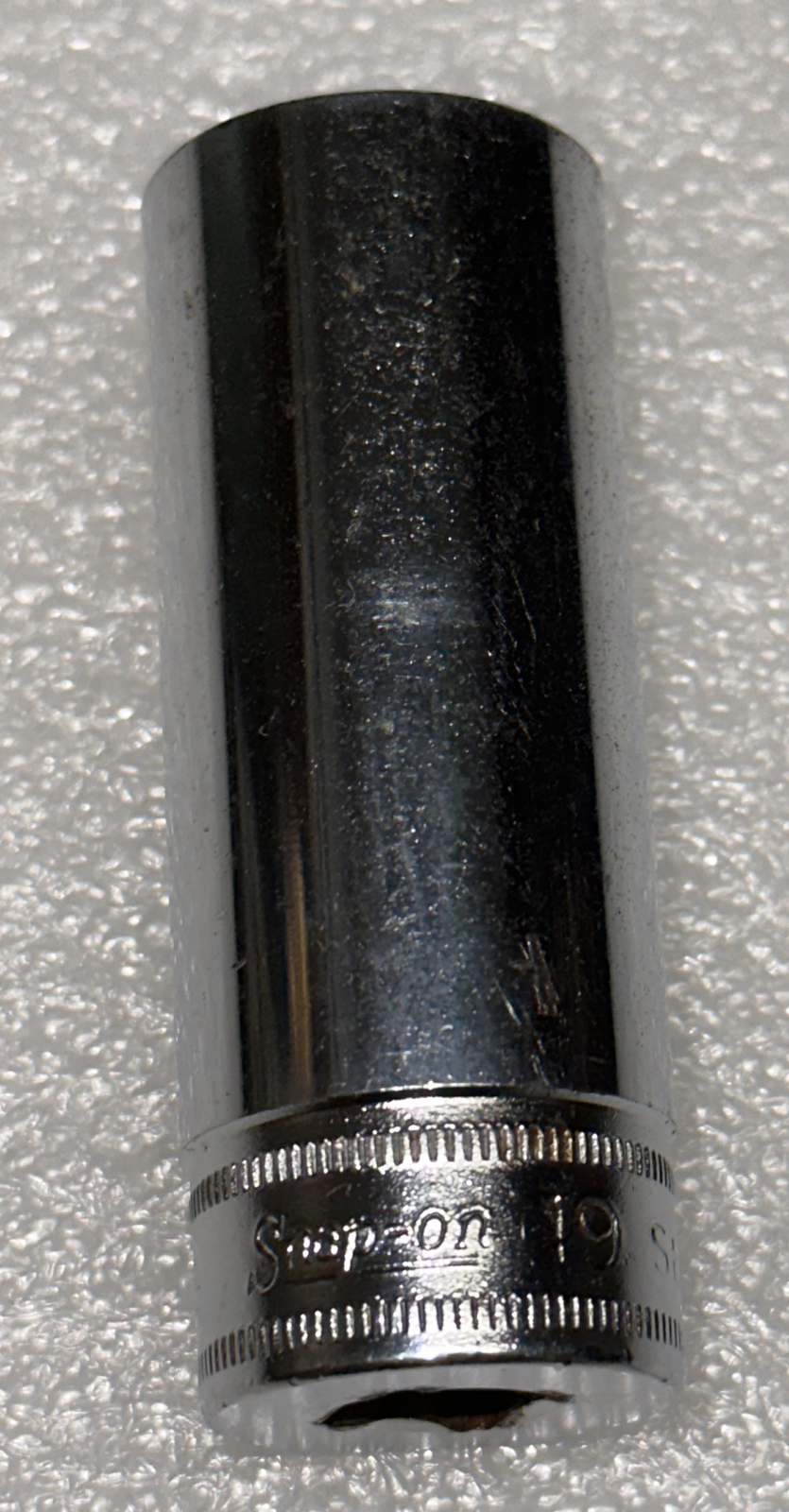 Snap On SFSM19 3/8 Drive Metric 19 mm 6 Point Deep Socket