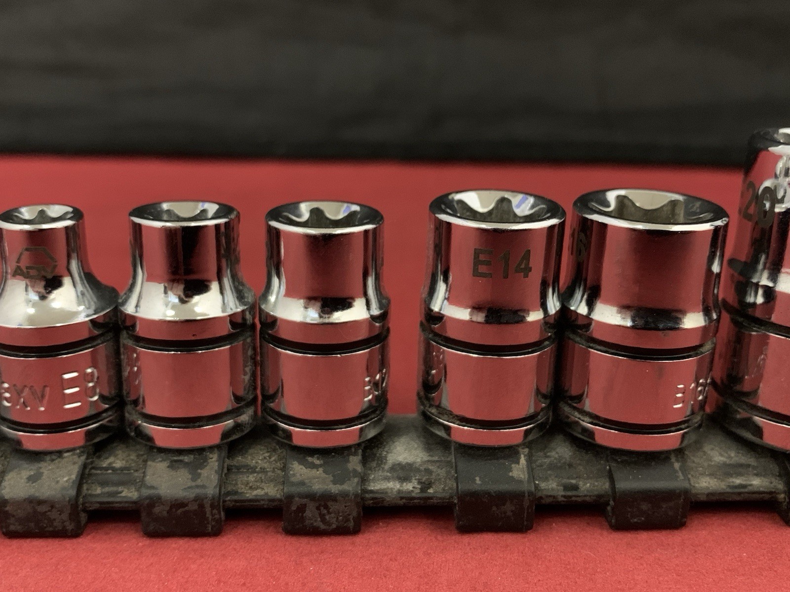 MATCO Tools ADV 11-PC Inverted Torx Sockets SABCX11V E4-E20; 1/4, 3/8, & 1/2″