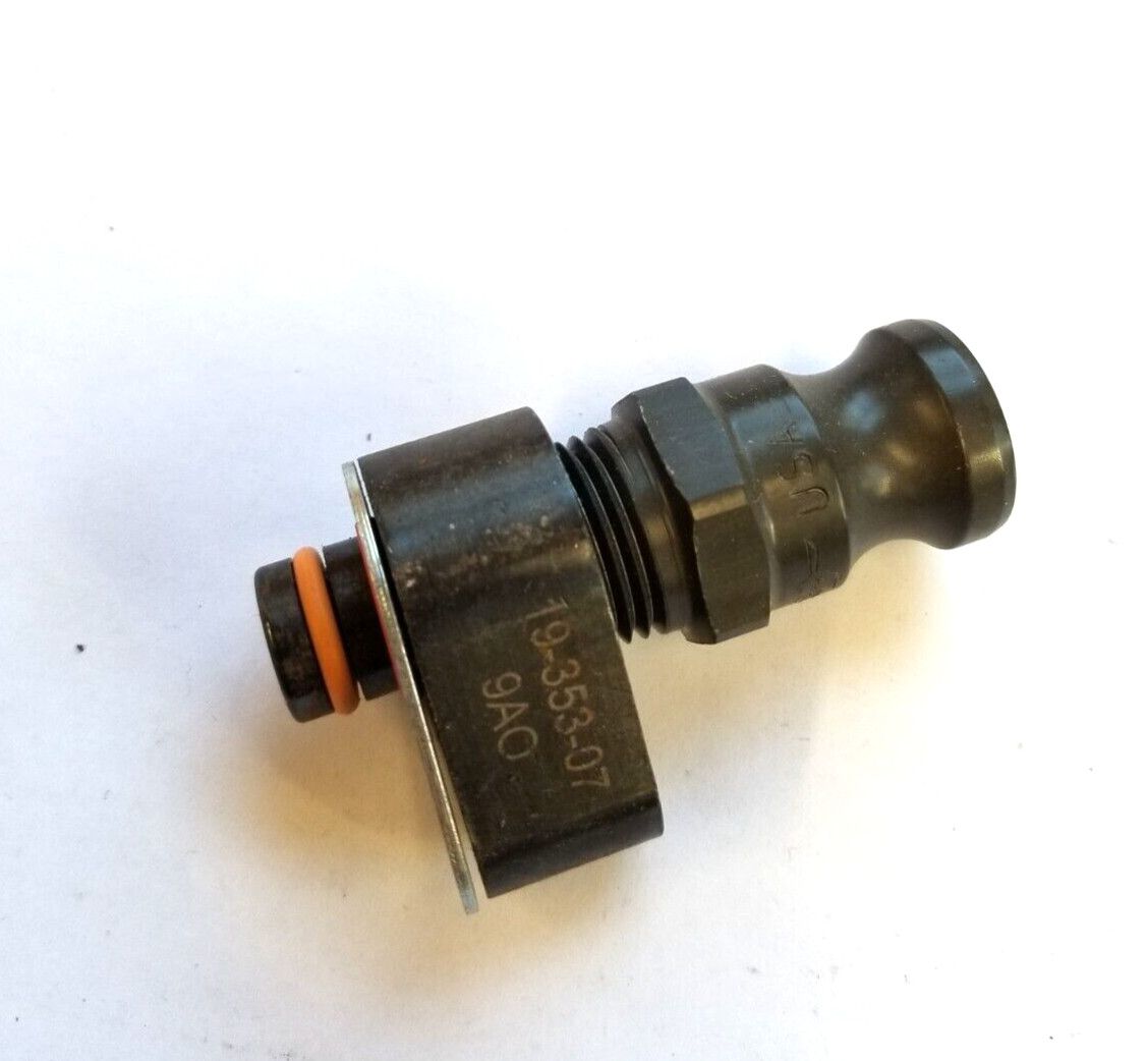 * International NAVISTAR OTC 19-353-07 FRONT EVAP DRAIN ADAPTER