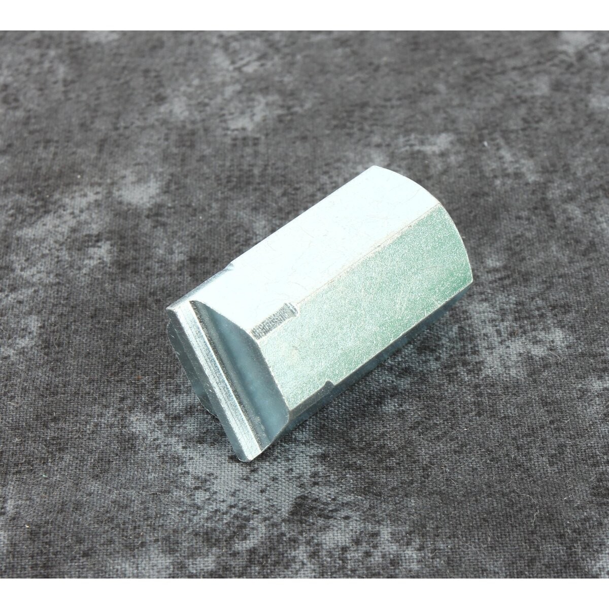 V-Twin Manufacturing Tappet Oil Screen Plug Tool – 16-0875
