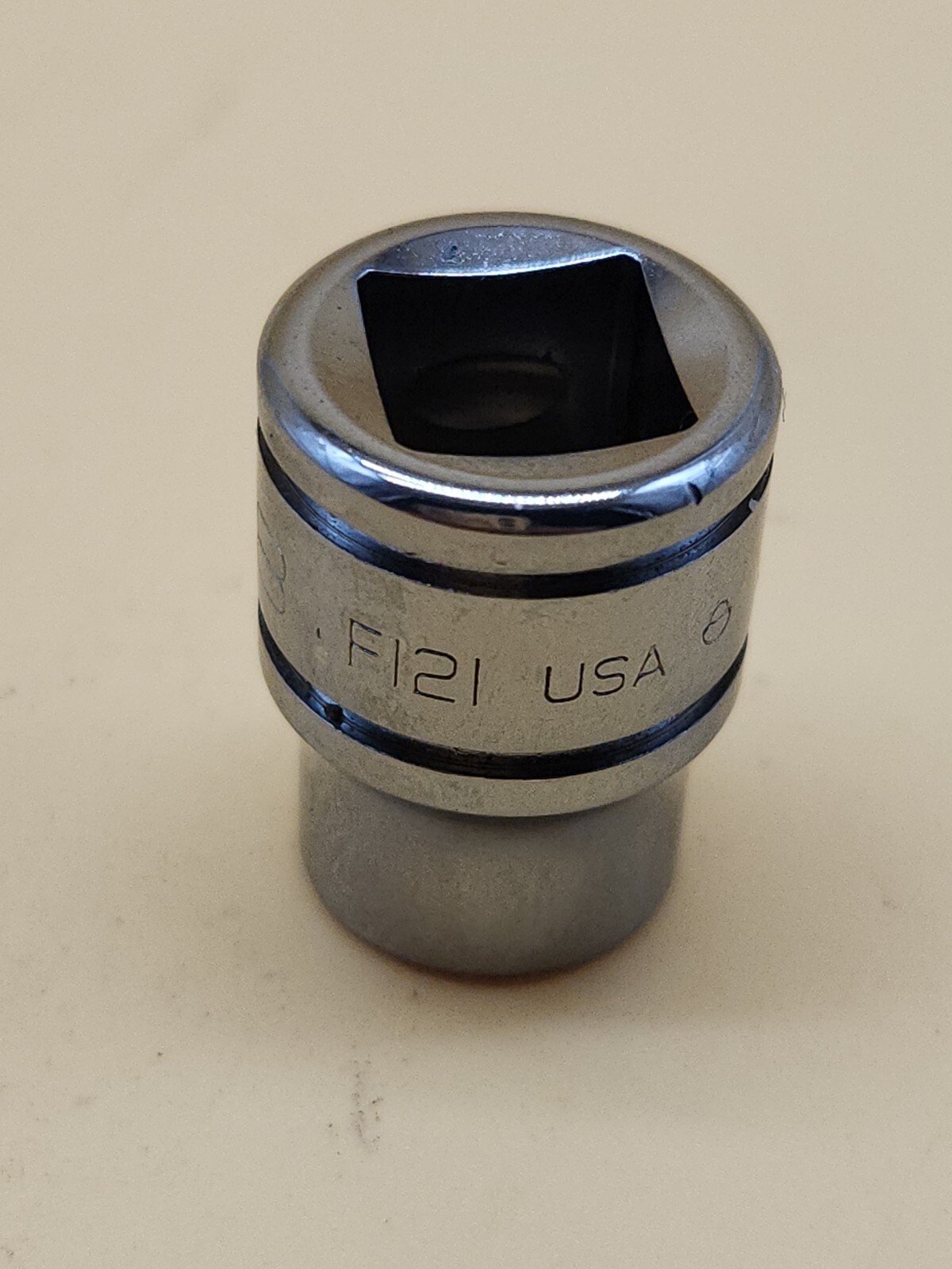 Snap-on Tools F121 3/8″ Drive 3/8″ SAE 12 point Shallow Chrome Socket USA