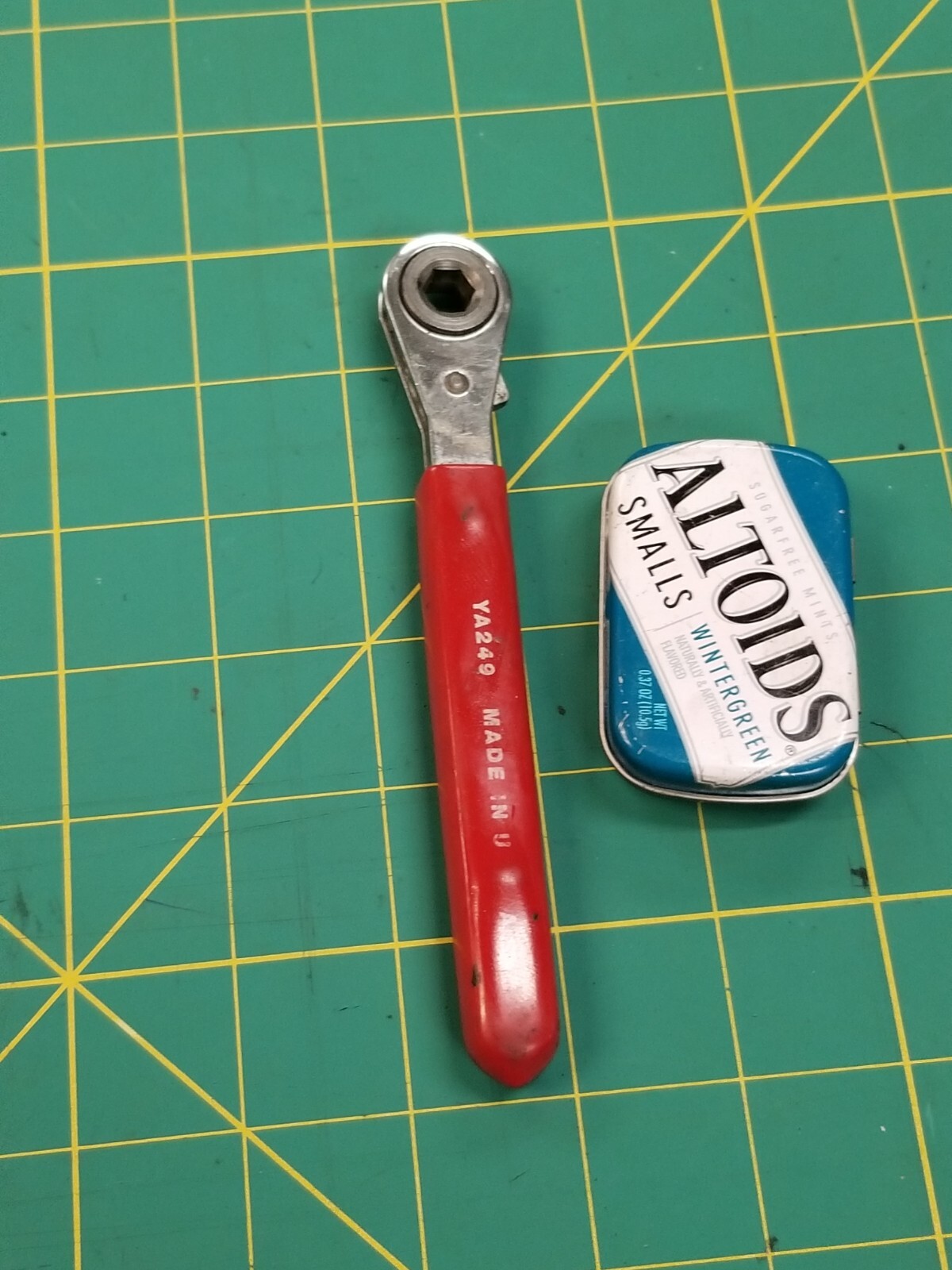 Vintage BLUE-POINT No . ya 249 5/16” HEX BATTERY TERMINAL RATCHETING WRENCH
